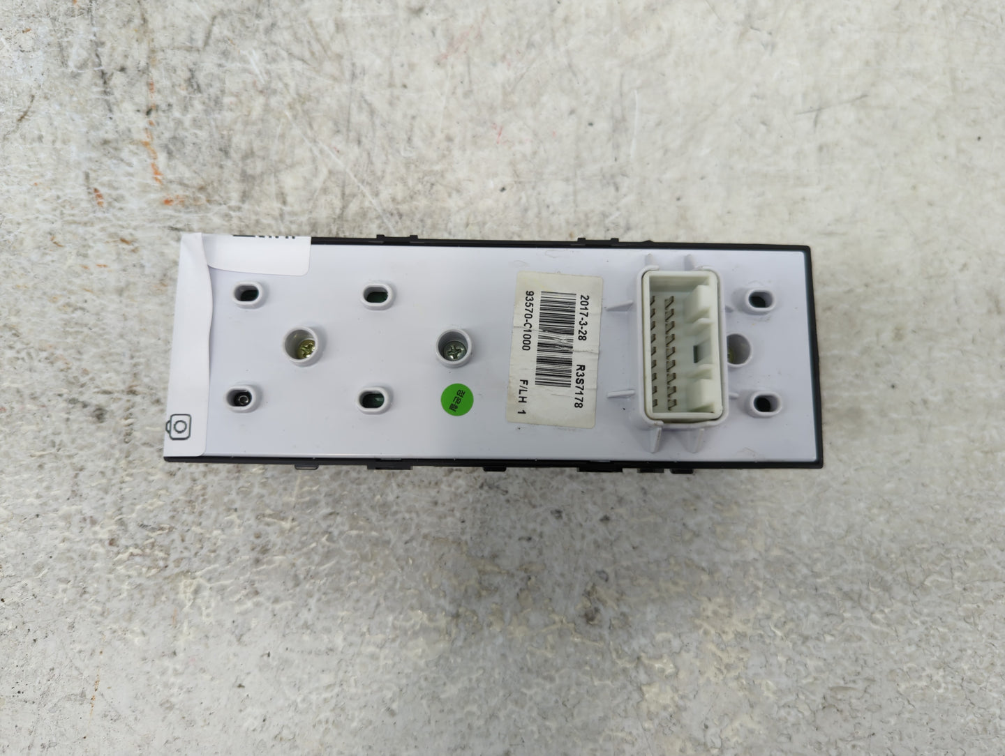 2015-2019 Hyundai Sonata Master Power Window Switch Replacement Driver Side Left P/N:93570-C1000 Fits OEM Used Auto Parts - 