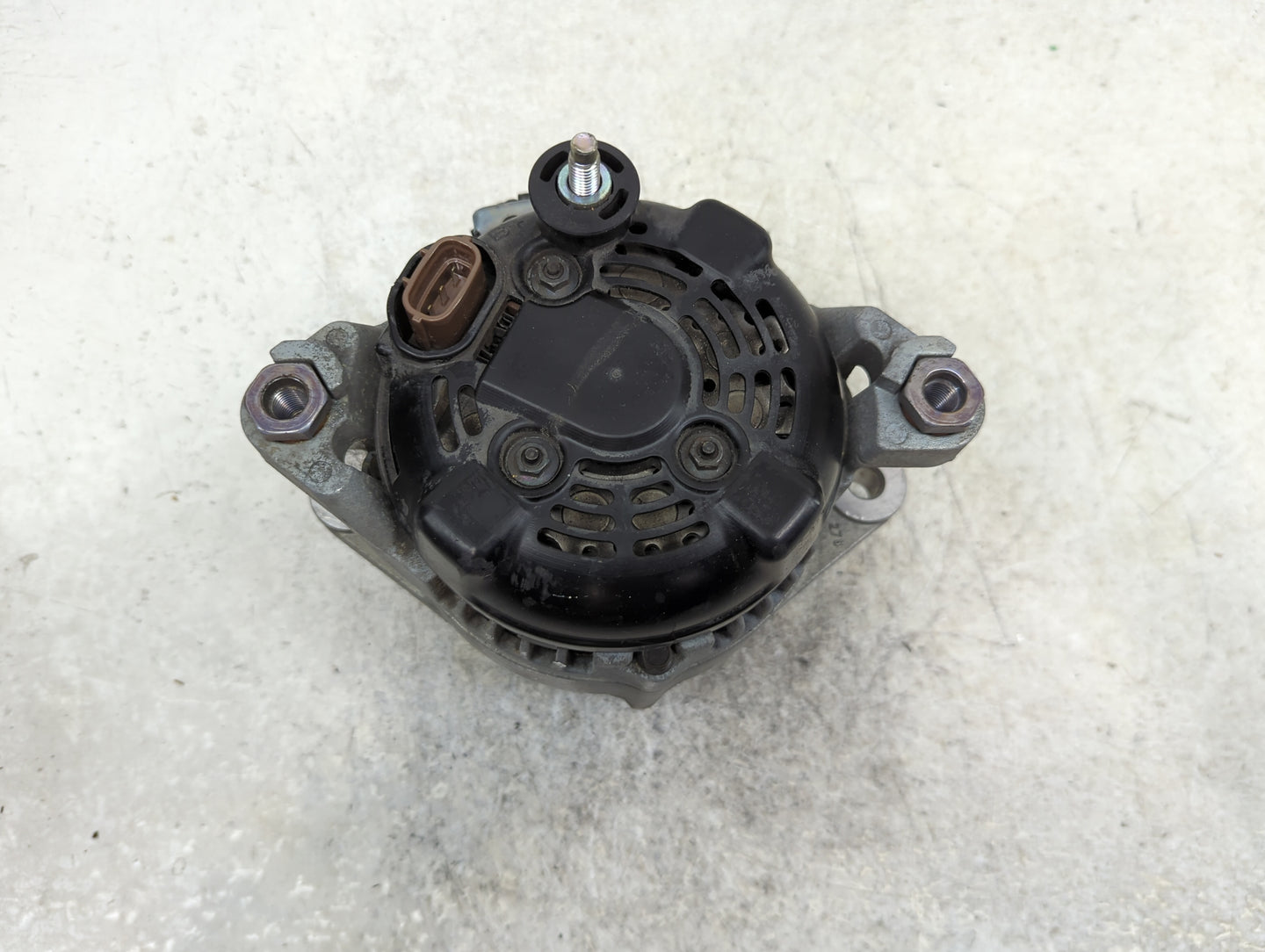 2015-2019 Hyundai Sonata Alternator Replacement Generator Charging Assembly Engine OEM P/N:37300-2G061 Fits OEM Used Auto Pa