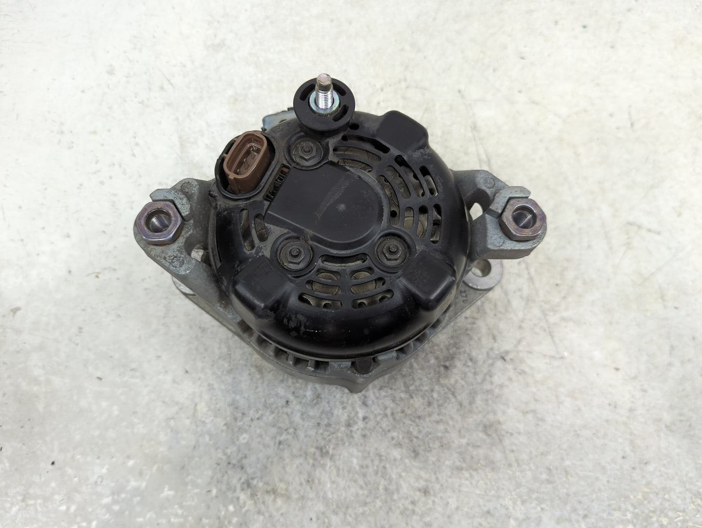 2015-2019 Hyundai Sonata Alternator Replacement Generator Charging Assembly Engine OEM P/N:37300-2G061 Fits OEM Used Auto Pa