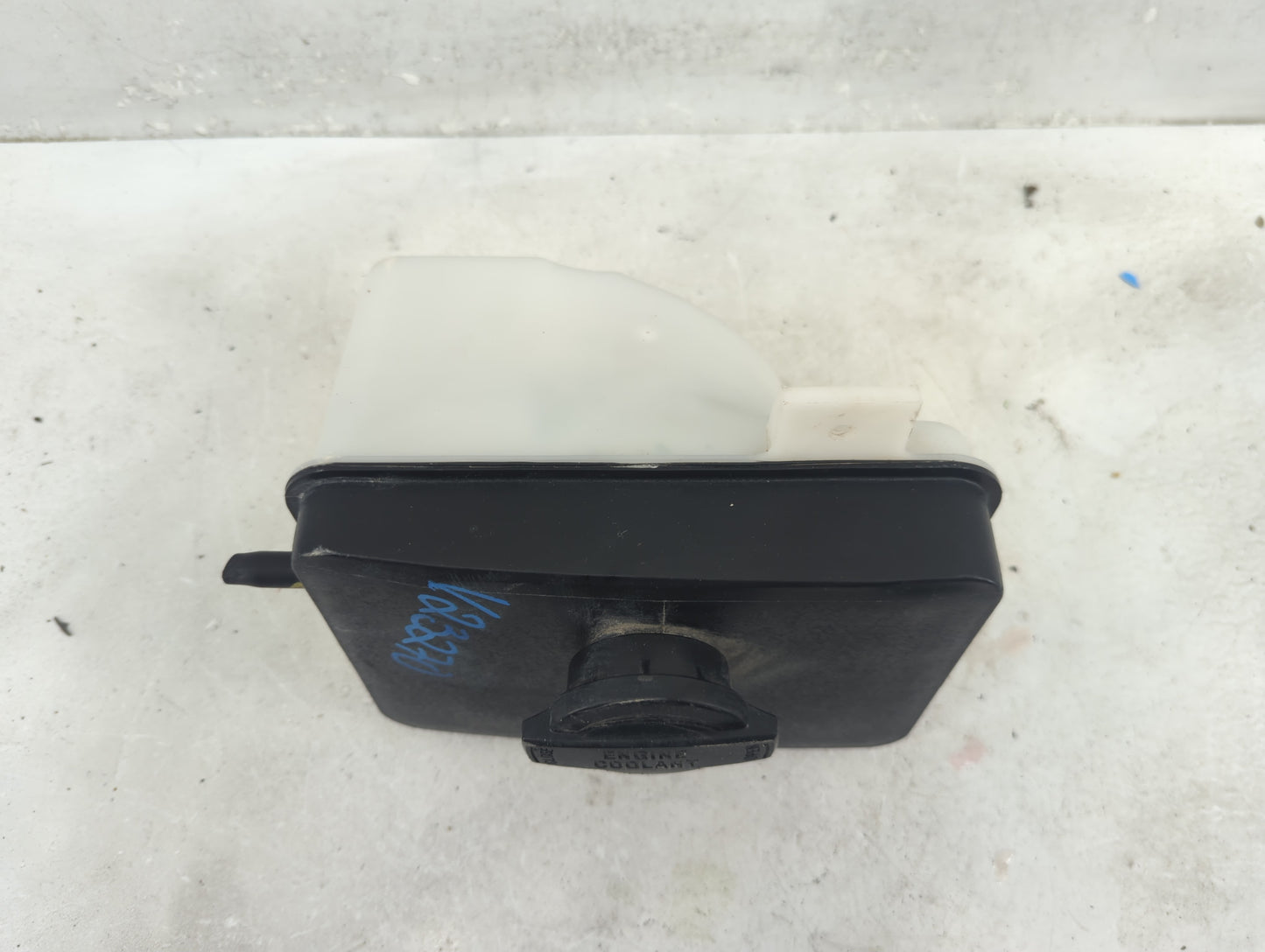 2015-2019 Hyundai Sonata Radiator Coolant Overflow Expansion Tank Bottle 1410021 - Oemusedautoparts1.com