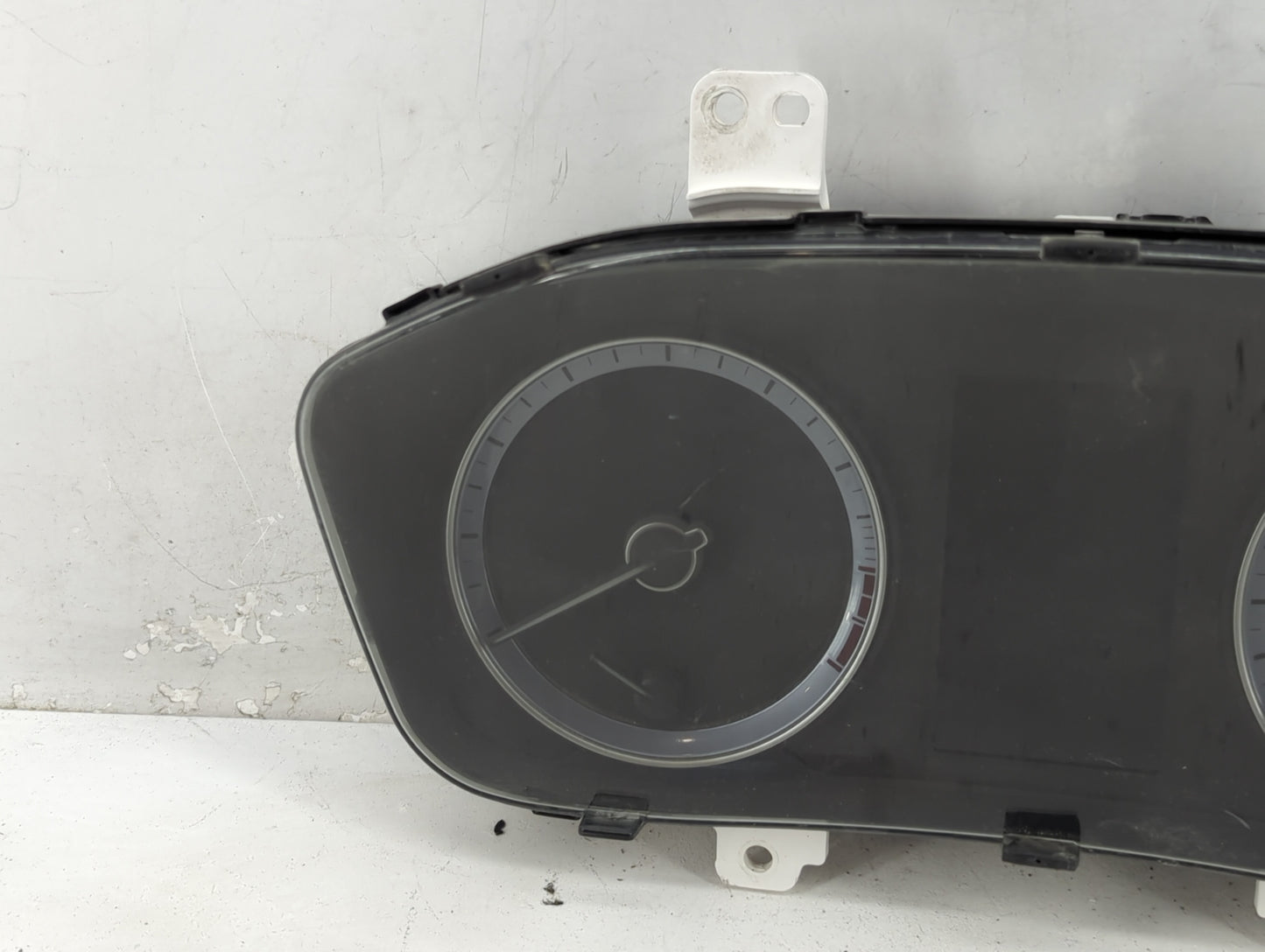 2018-2019 Hyundai Sonata Instrument Cluster Speedometer Gauges P/N:A3C0172100000 Fits Fits 2018 2019 OEM Used Auto Parts - O
