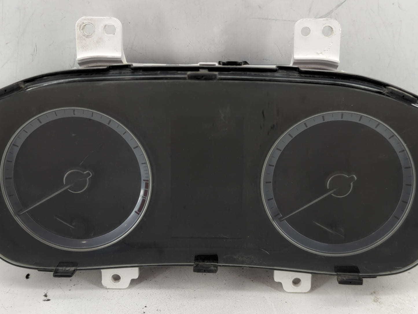 2018-2019 Hyundai Sonata Instrument Cluster Speedometer Gauges P/N:A3C0172100000 Fits Fits 2018 2019 OEM Used Auto Parts - O