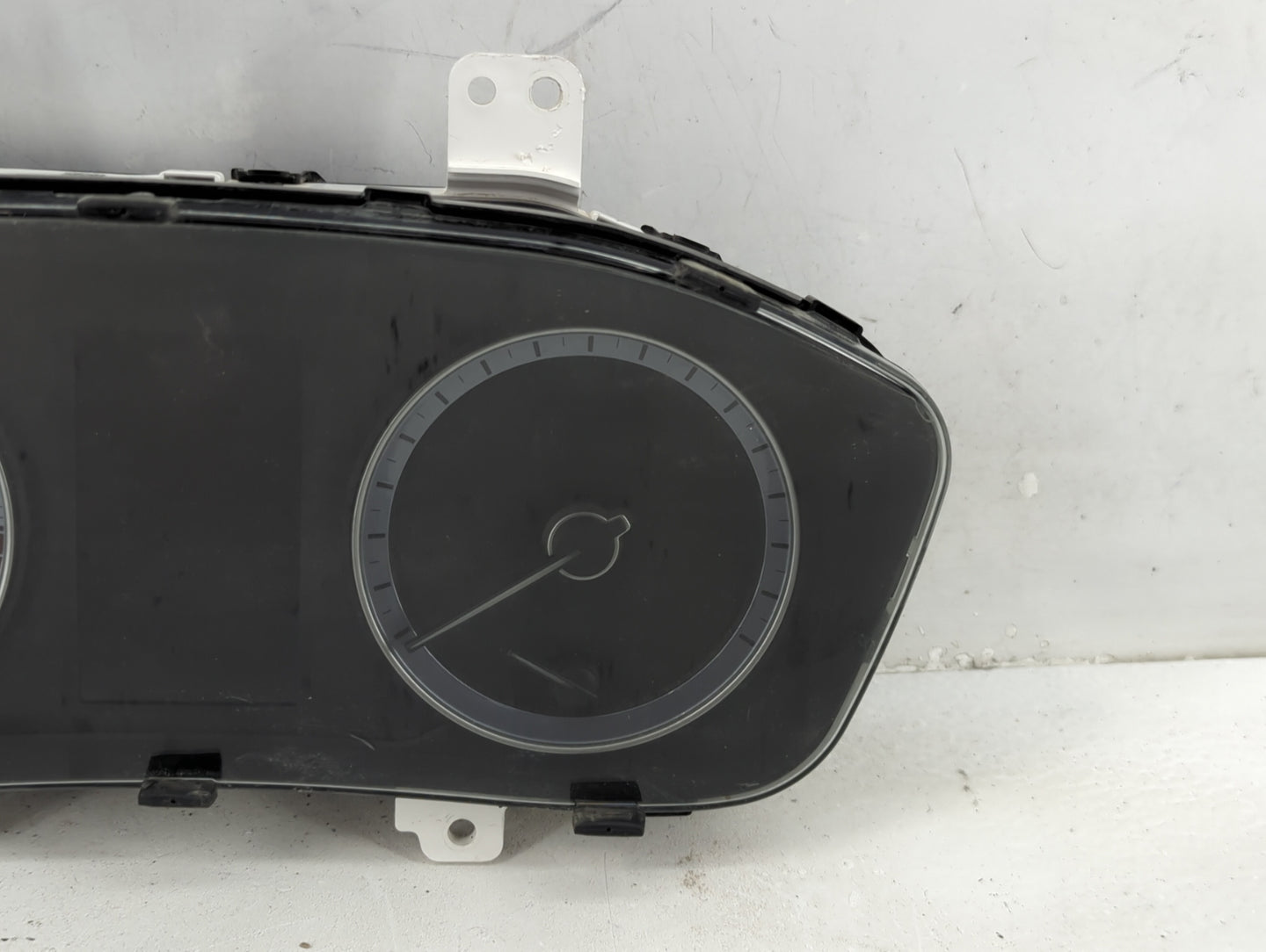 2018-2019 Hyundai Sonata Instrument Cluster Speedometer Gauges P/N:A3C0172100000 Fits Fits 2018 2019 OEM Used Auto Parts - O