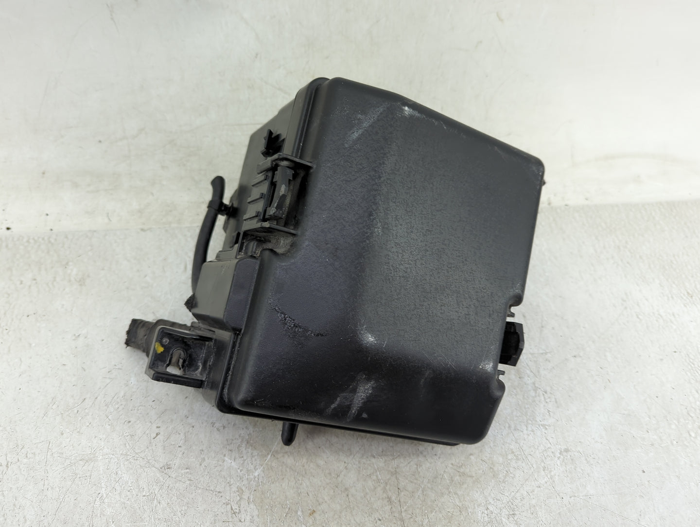 2018-2019 Hyundai Sonata Fusebox Fuse Box Panel Relay Module Fits Fits 2018 2019 OEM Used Auto Parts - Oemusedautoparts1.com