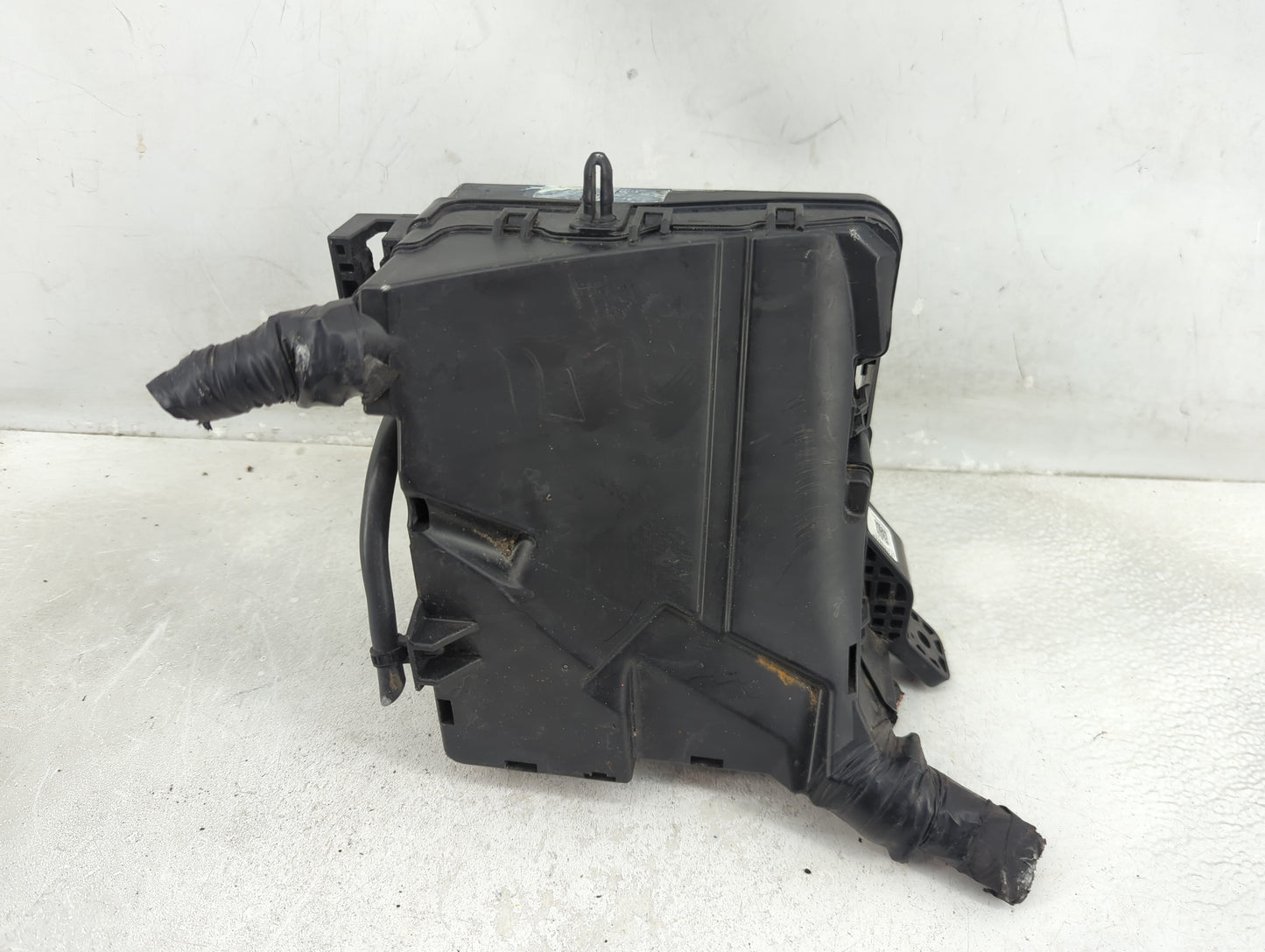 2018-2019 Hyundai Sonata Fusebox Fuse Box Panel Relay Module P/N:91951-C2850 Fits Fits 2018 2019 OEM Used Auto Parts - Oemus