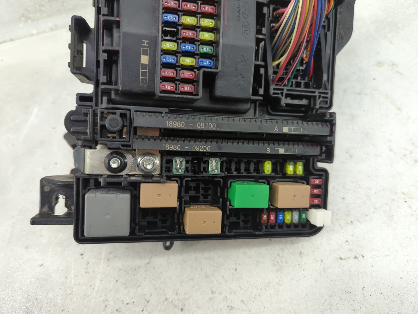 2018-2019 Hyundai Sonata Fusebox Fuse Box Panel Relay Module P/N:91951-C2850 18980-09100, 18980-09200 Fits Fits 2018 2019 OE