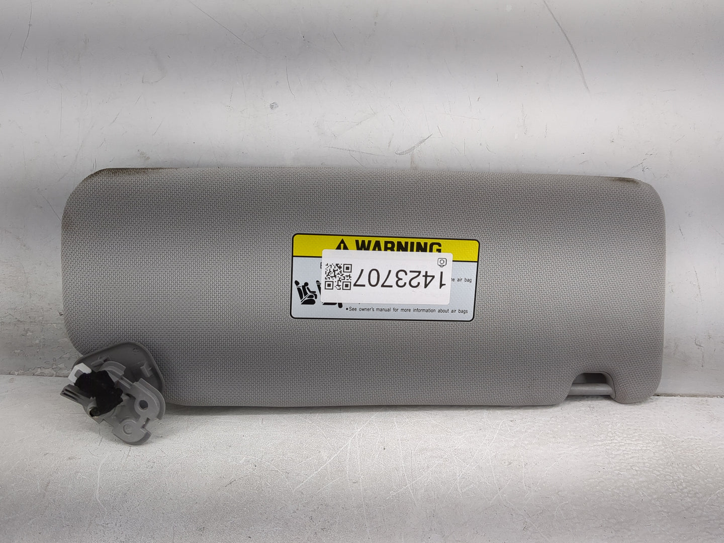 2015-2019 Hyundai Sonata Sun Visor Shade Replacement Driver Left Mirror Fits Fits 2015 2016 2017 2018 2019 OEM Used Auto Par