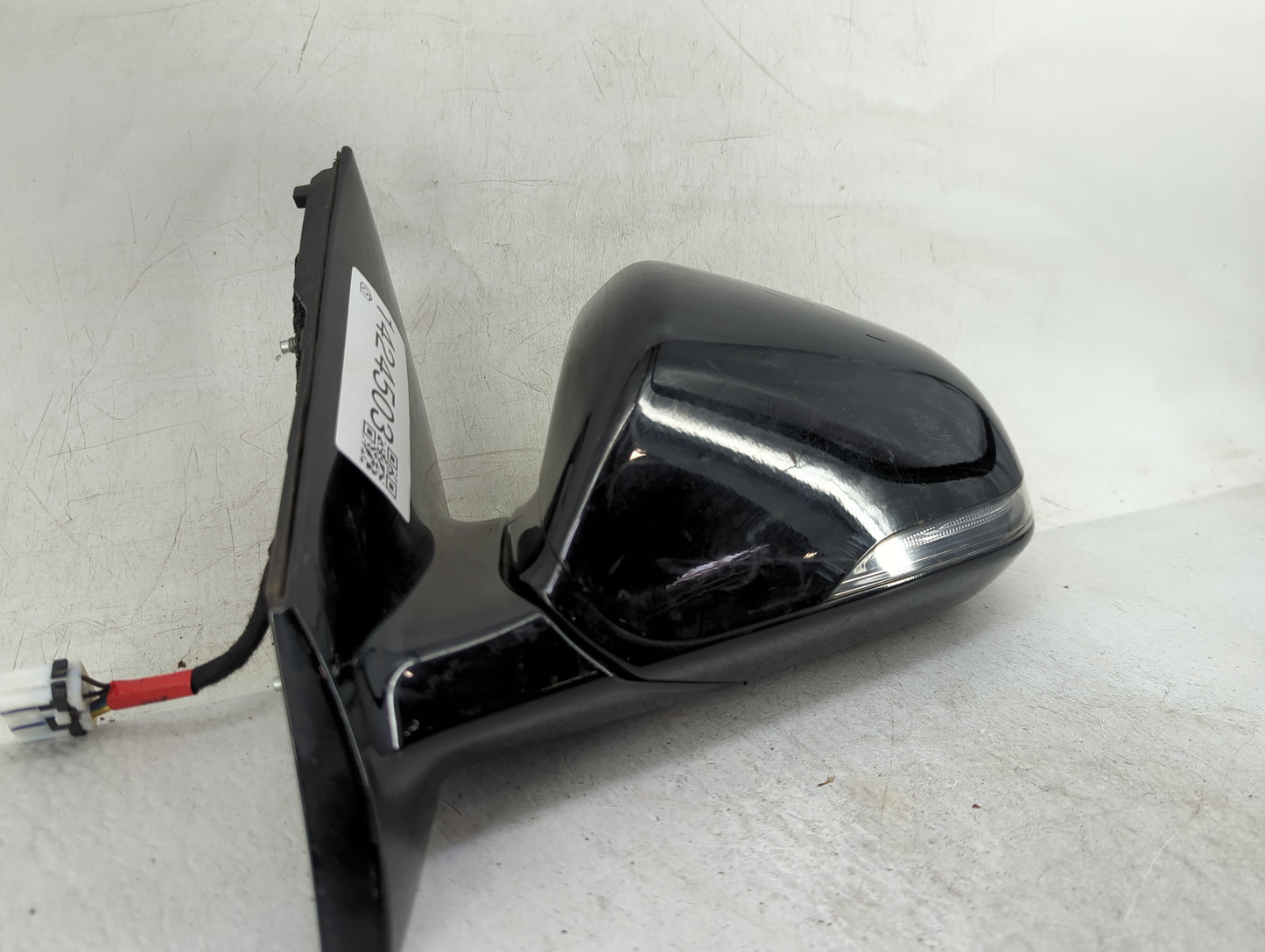 2018-2019 Hyundai Sonata Driver Side View Mirror - Left Door Mirror OEM Used - Oemusedautoparts1.com