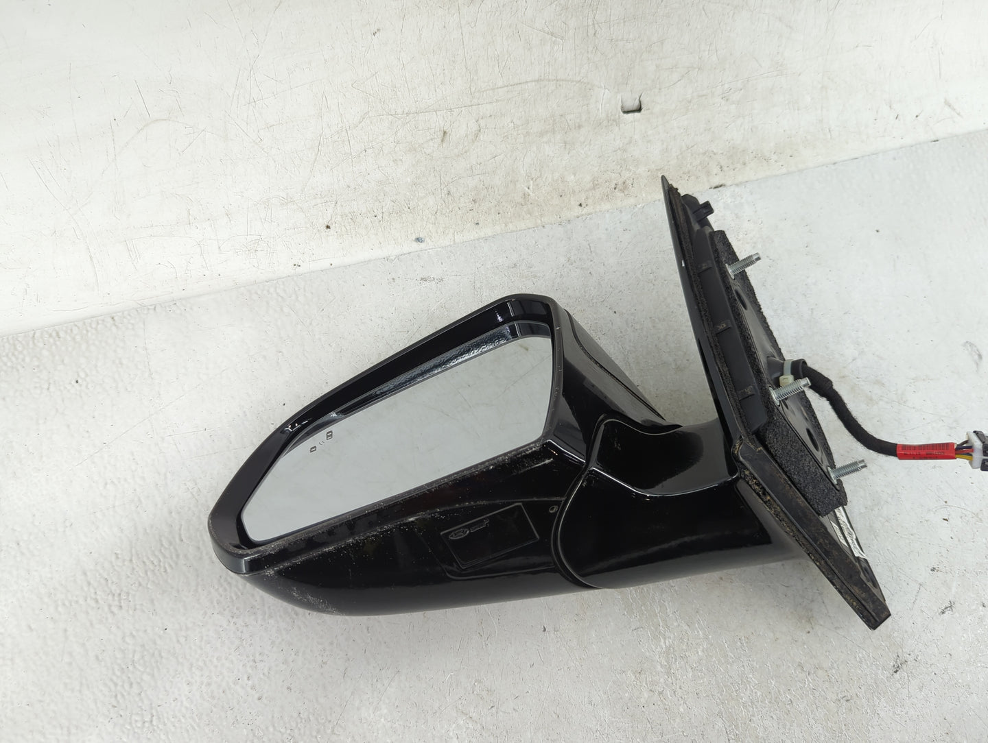 2018-2019 Hyundai Sonata Driver Side View Mirror - Left Door Mirror OEM Used - Oemusedautoparts1.com