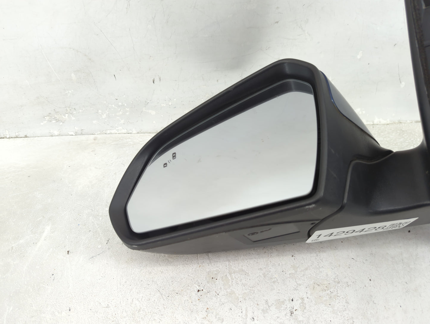 2018-2019 Hyundai Sonata Driver Side View Mirror - Left Door Mirror OEM Used - Oemusedautoparts1.com