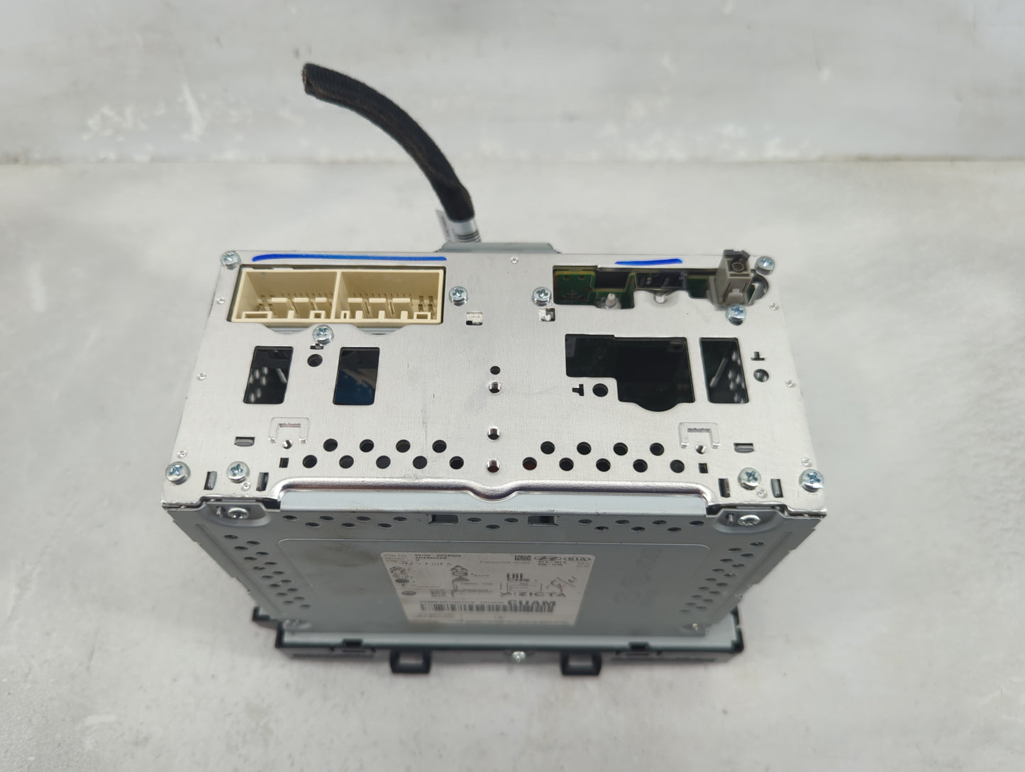 2018-2019 Hyundai Sonata Radio AM FM Cd Player Receiver Replacement P/N:96160-C2UA04X Fits Fits 2018 2019 OEM Used Auto Part