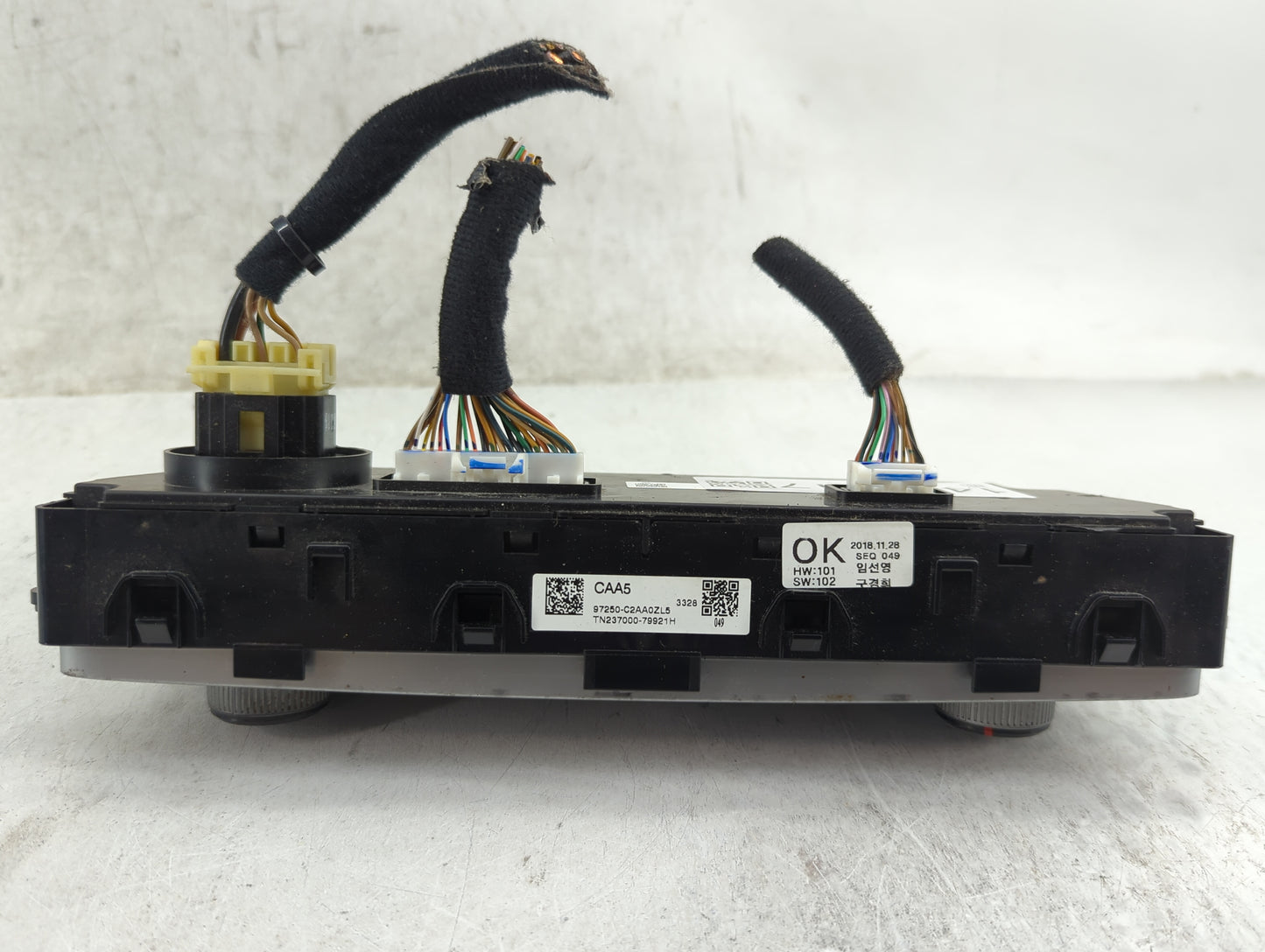2018-2019 Hyundai Sonata Climate Control Module Temperature AC/Heater Replacement P/N:97250-C2AA0ZL5 Fits Fits 2018 2019 OEM