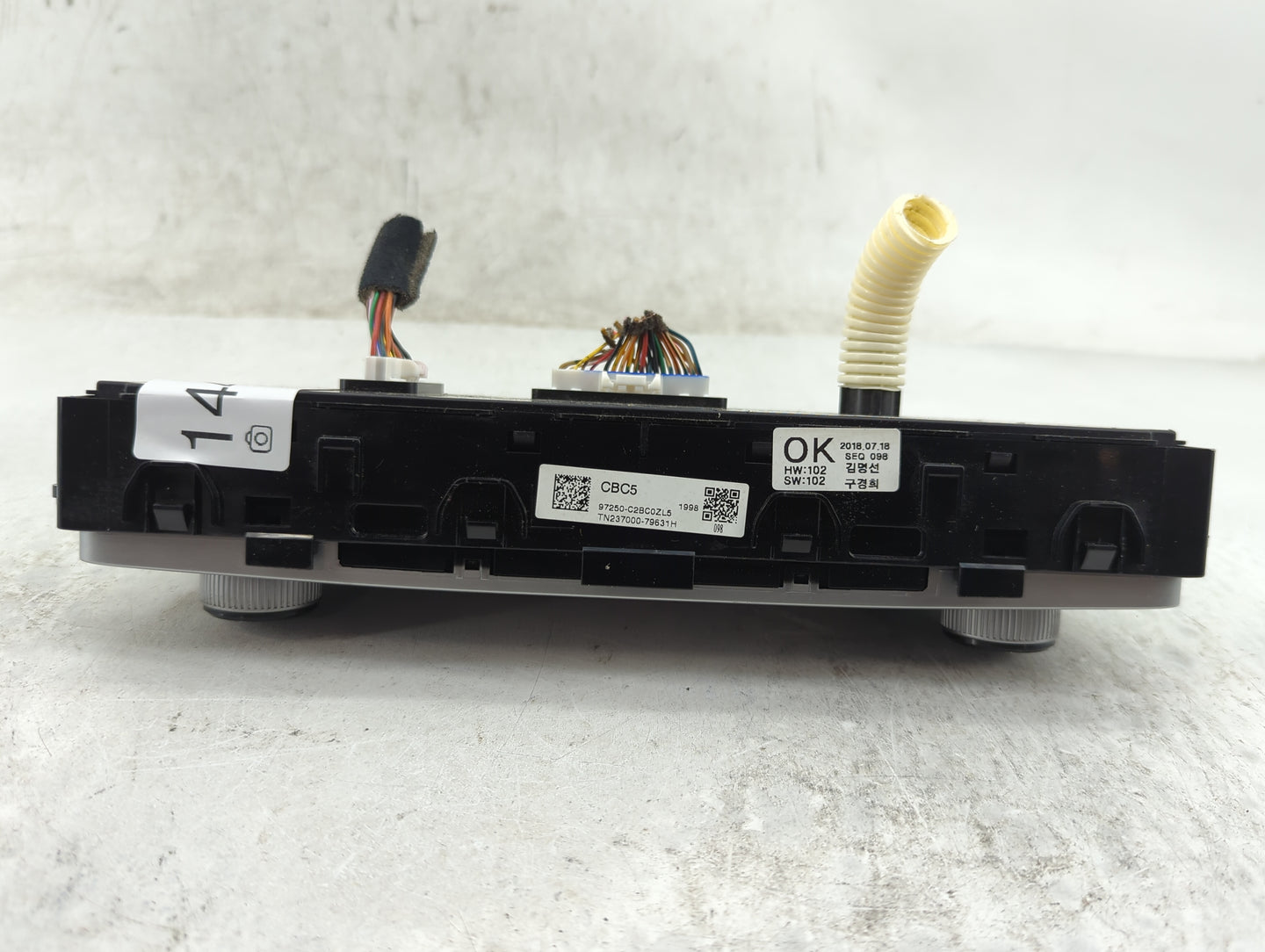 2018-2019 Hyundai Sonata Climate Control Module Temperature AC/Heater Replacement P/N:97250-C2BC0ZL5 TN237000-79631H Fits OE