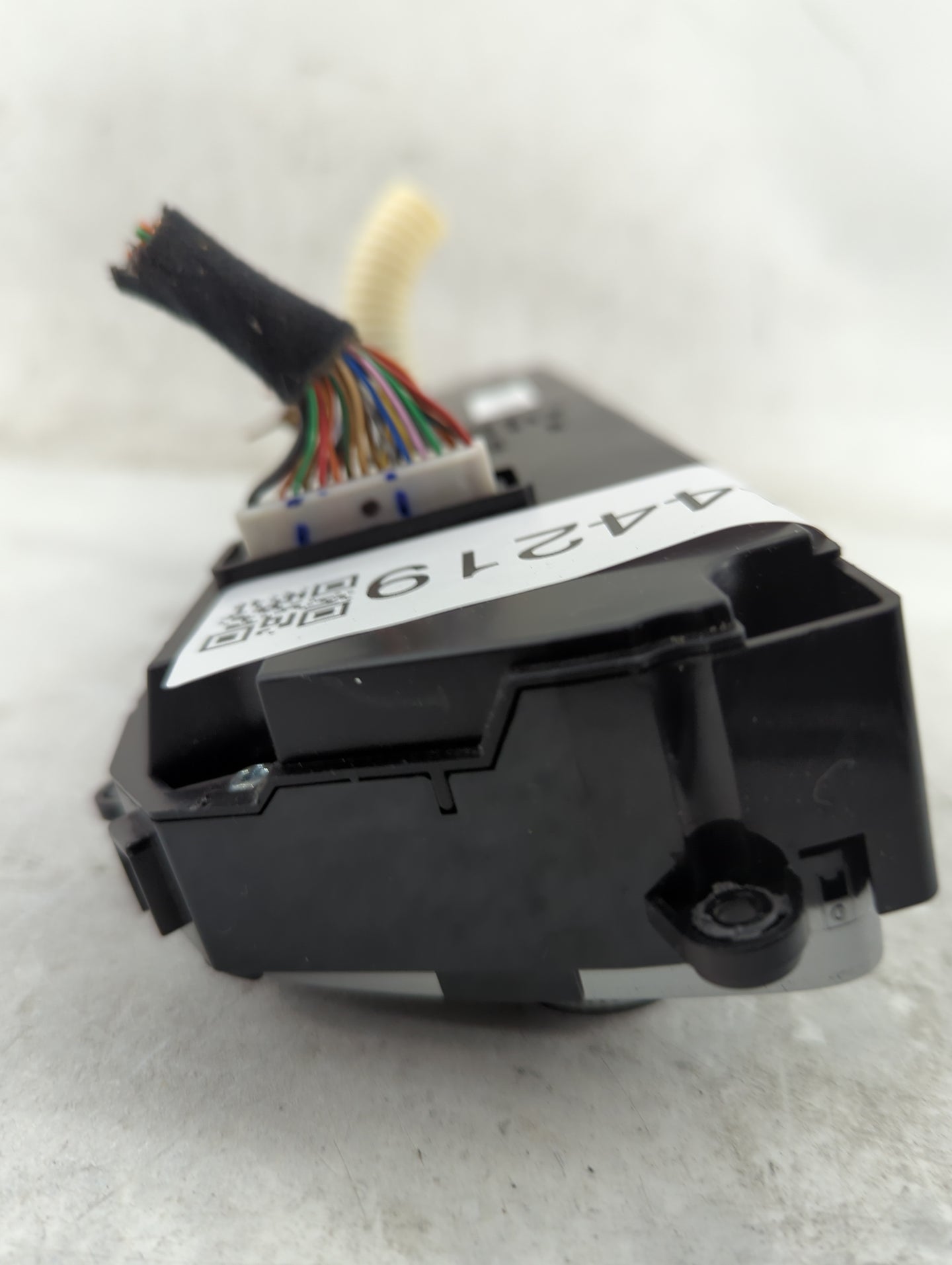 2018-2019 Hyundai Sonata Climate Control Module Temperature AC/Heater Replacement P/N:97250-C2BC0ZL5 TN237000-79631H Fits OE
