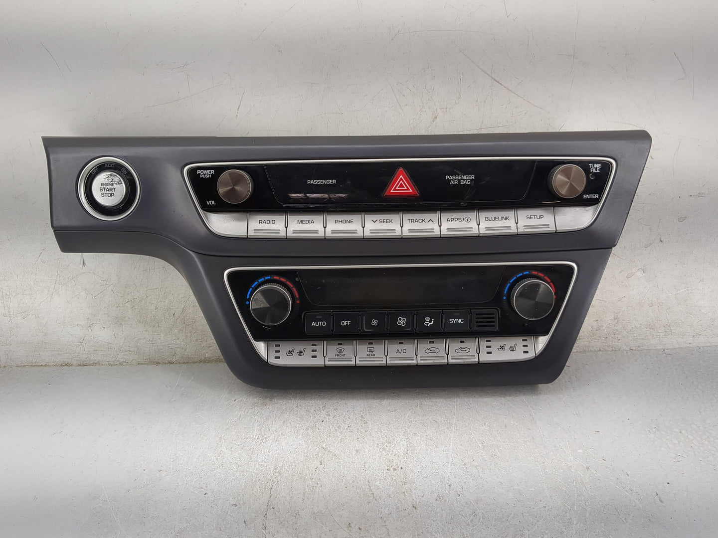 2018-2019 Hyundai Sonata Climate Control Module Temperature AC/Heater Replacement P/N:97250-C2BD0ZL5 TN237000-79711H Fits OE