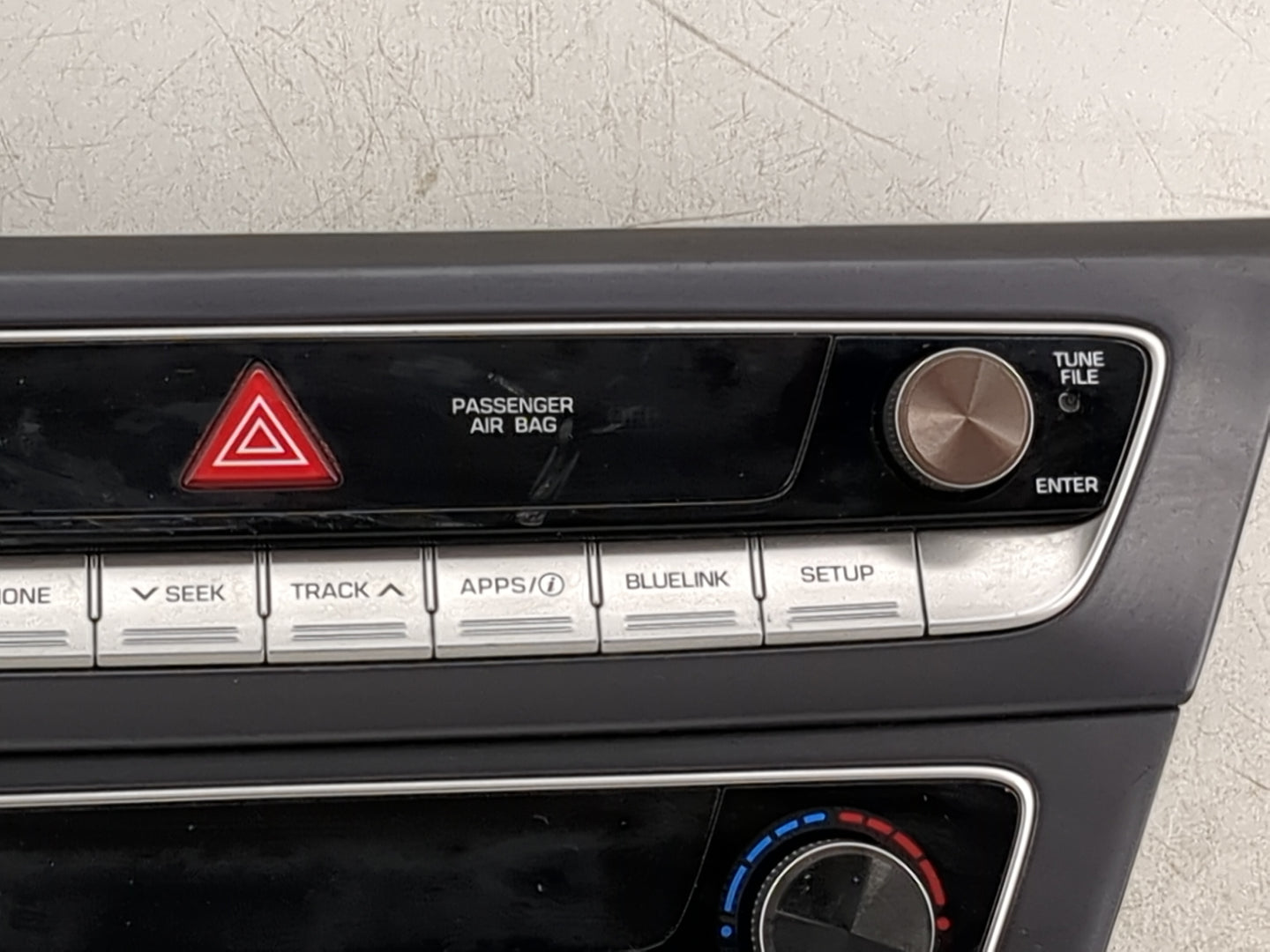 2018-2019 Hyundai Sonata Climate Control Module Temperature AC/Heater Replacement P/N:97250-C2BD0ZL5 TN237000-79711H Fits OE