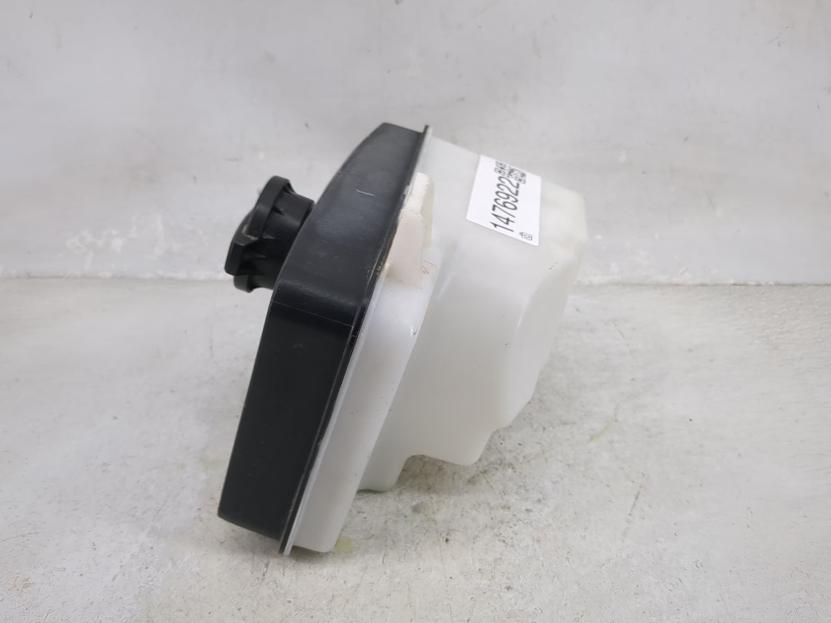 2015-2019 Hyundai Sonata Radiator Coolant Overflow Expansion Tank Bottle 1476922 - Oemusedautoparts1.com
