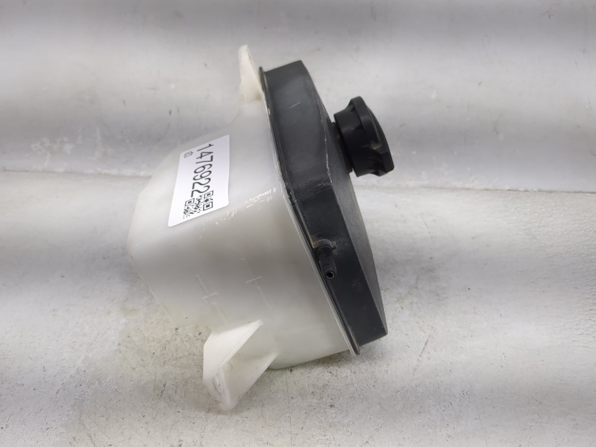 2015-2019 Hyundai Sonata Radiator Coolant Overflow Expansion Tank Bottle 1476922 - Oemusedautoparts1.com