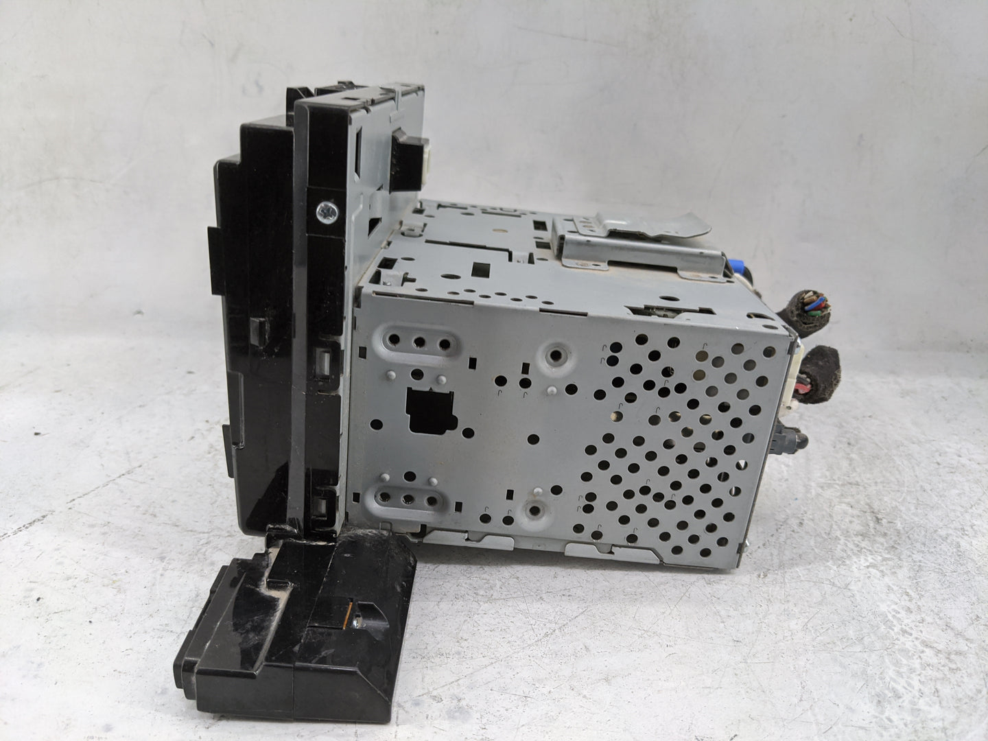 2019 Hyundai Sonata Radio AM FM Cd Player Receiver Replacement P/N:96560-E6UQ04X ATC41E6AN, TQ8-ATE40C2AN Fits OEM Used Auto
