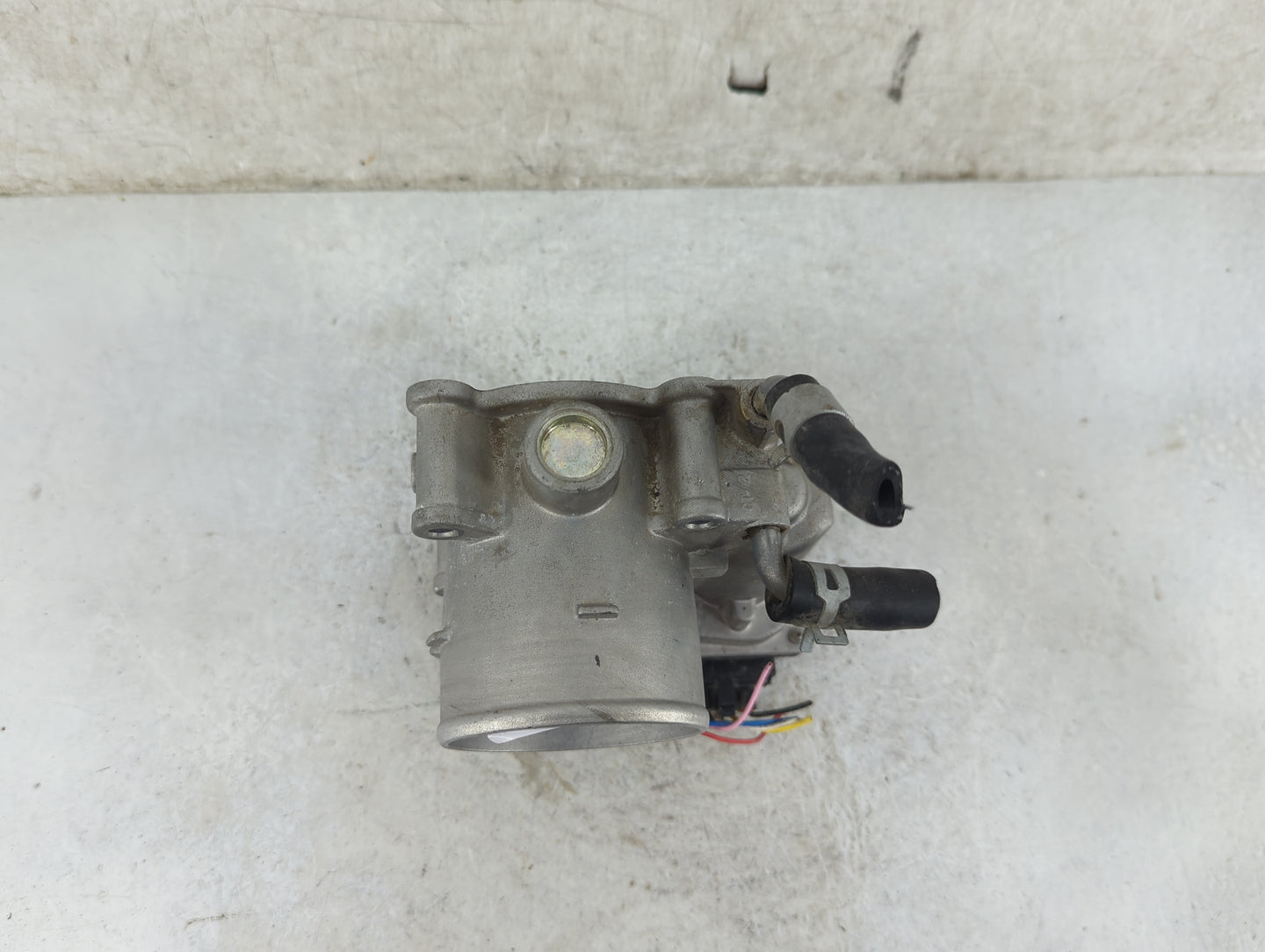 2016-2017 Hyundai Sonata Throttle Body P/N:35100-2E610 Fits Fits 2016 2017 2018 2019 2020 OEM Used Auto Parts - Oemusedautop