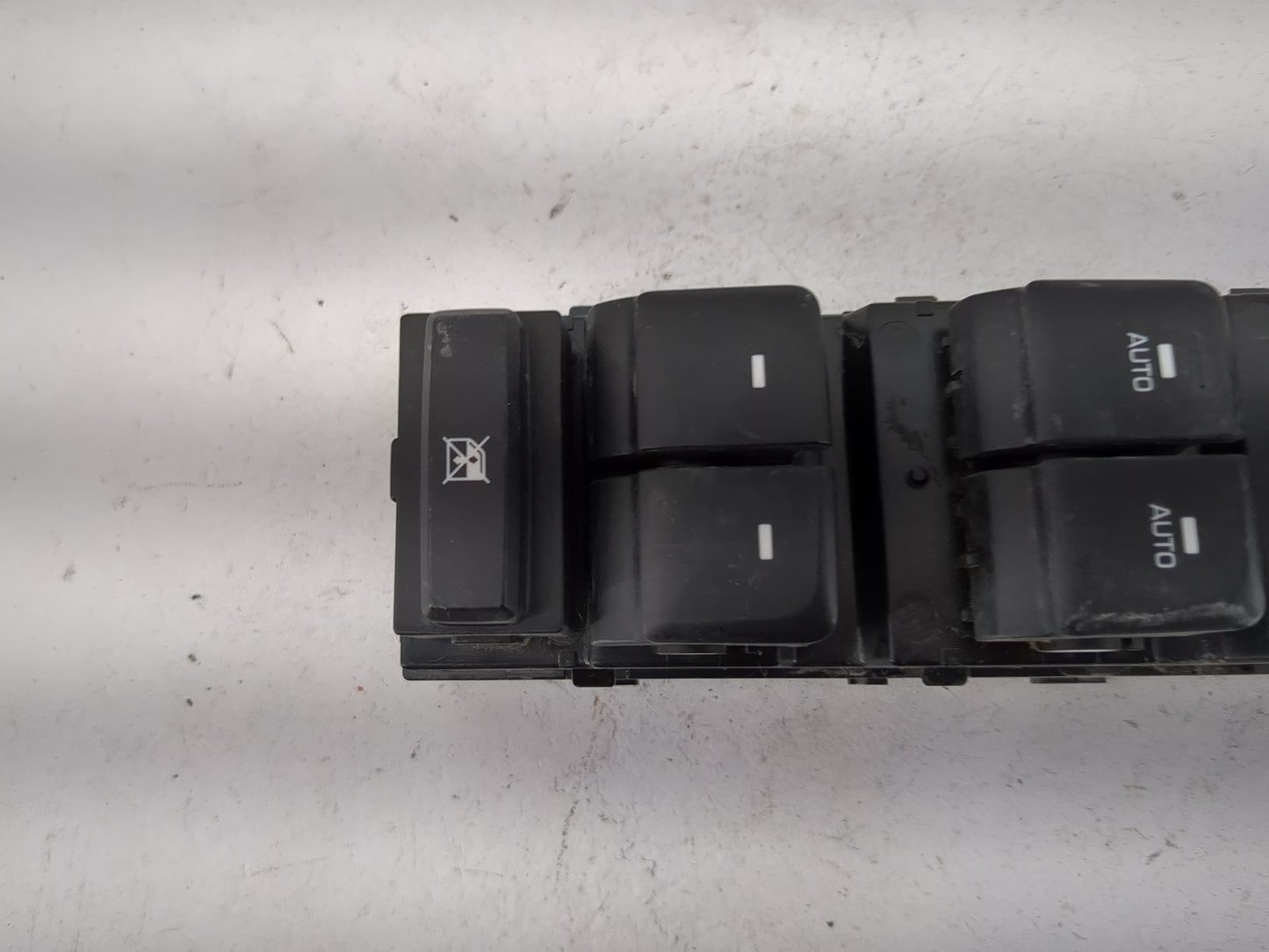 2015-2019 Hyundai Sonata Master Power Window Switch Replacement Driver Side Left P/N:93570-E6200VCA Fits OEM Used Auto Parts