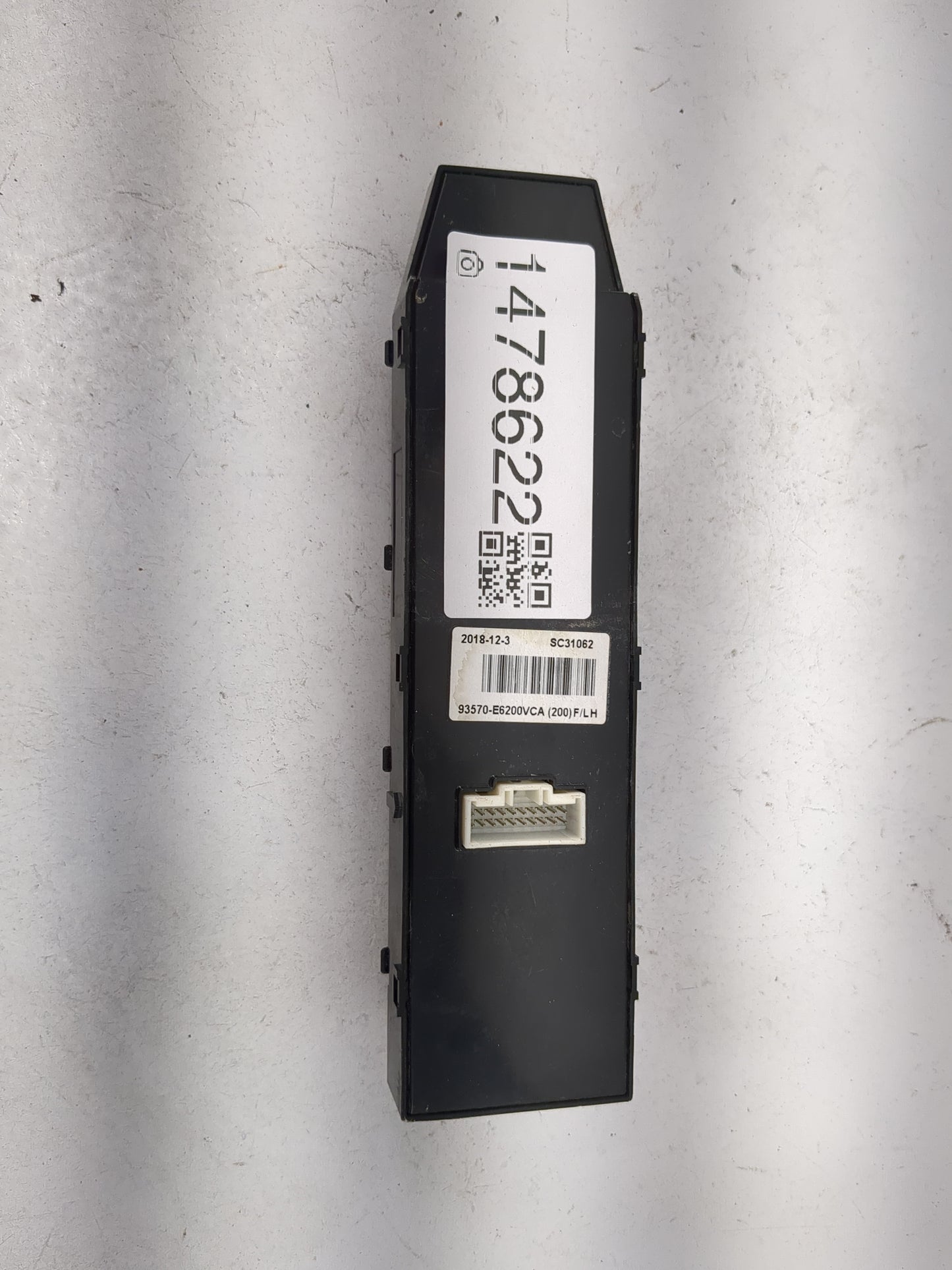 2015-2019 Hyundai Sonata Master Power Window Switch Replacement Driver Side Left P/N:93570-E6200VCA Fits OEM Used Auto Parts