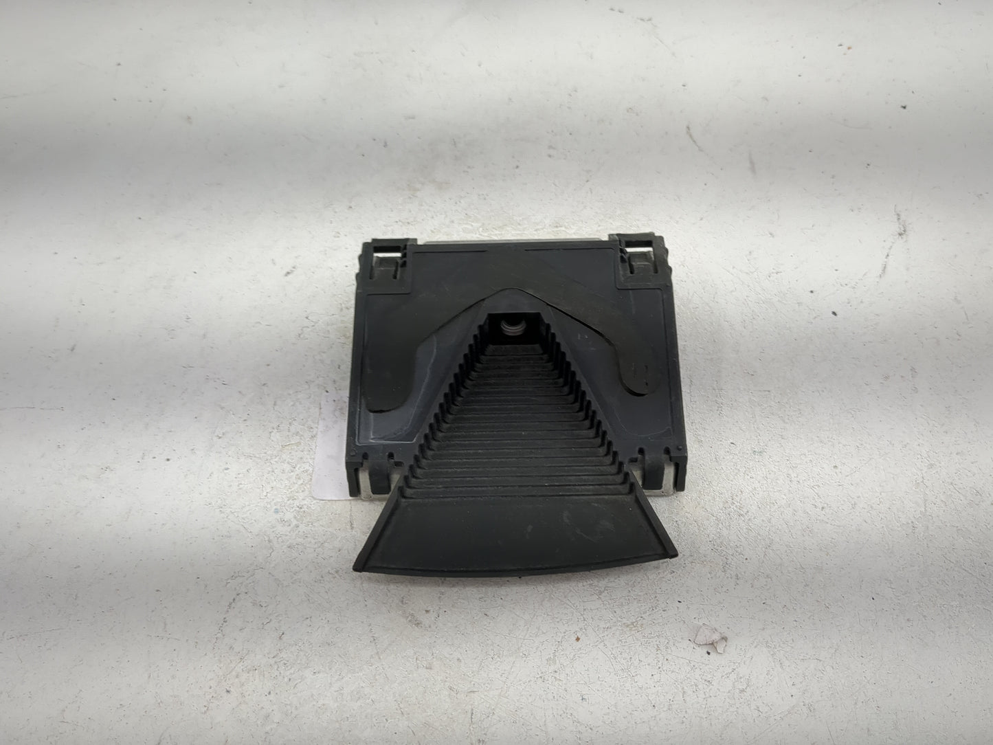 2019 Hyundai Sonata Driver Assist Control Module 95740-e6000 - Oemusedautoparts1.com