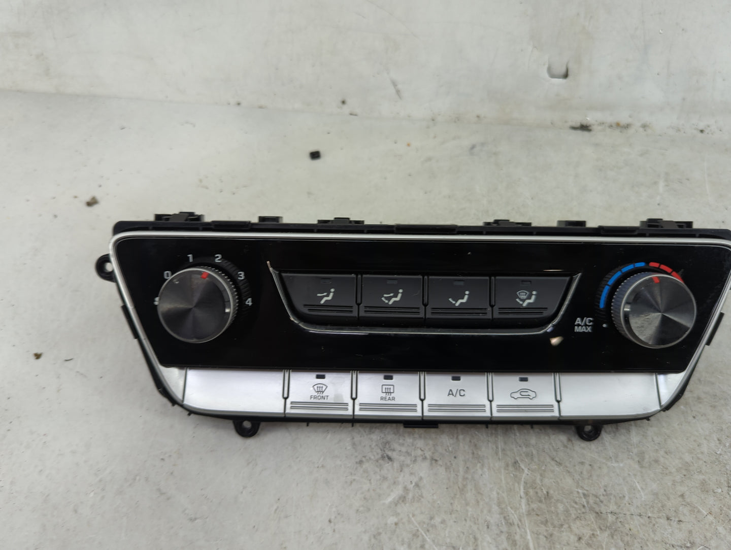 2018-2019 Hyundai Sonata Climate Control Module Temperature AC/Heater Replacement P/N:97250-C2AA0ZL5 TN237000-79921H Fits OE