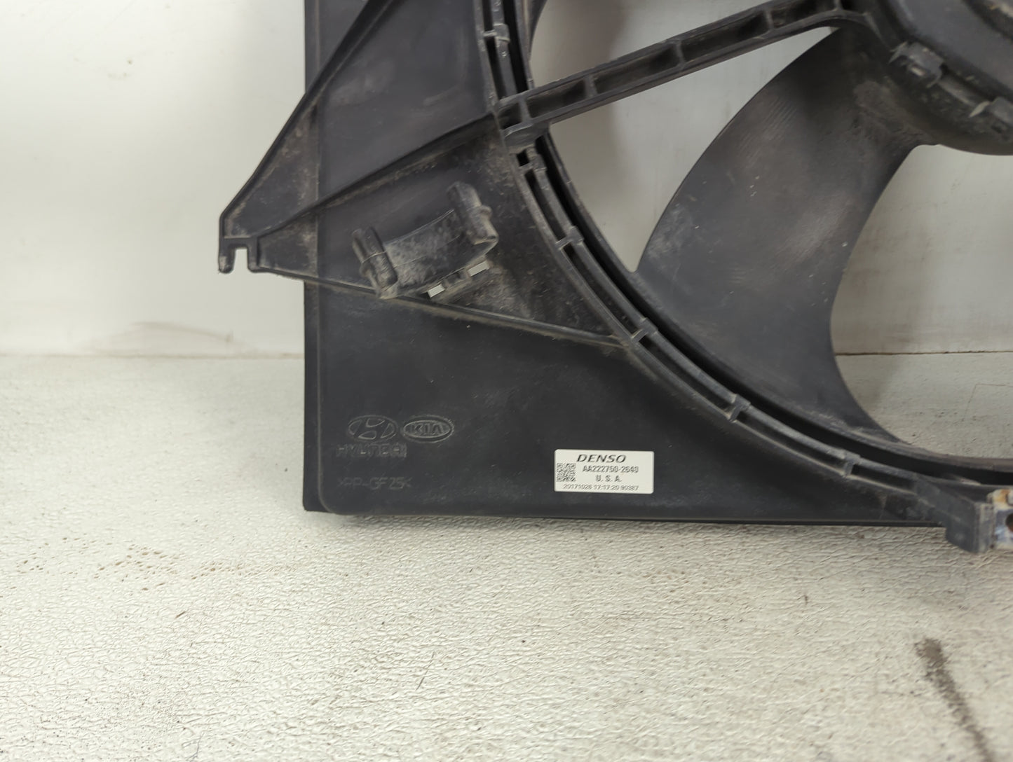2017-2019 Hyundai Sonata Electric Radiator Cooling Fan Motor Assembly P/N:AA222750-2640 Fits Fits 2017 2018 2019 OEM Used Au