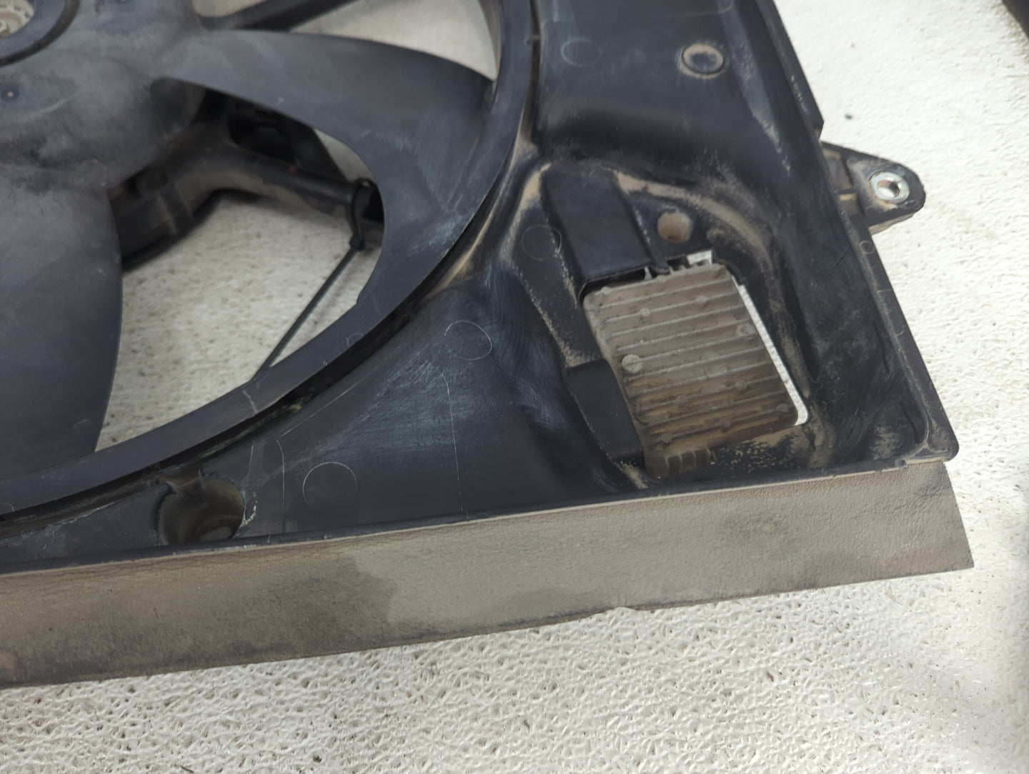 2017-2019 Hyundai Sonata Electric Radiator Cooling Fan Motor Assembly P/N:AA222750-2640 Fits Fits 2017 2018 2019 OEM Used Au
