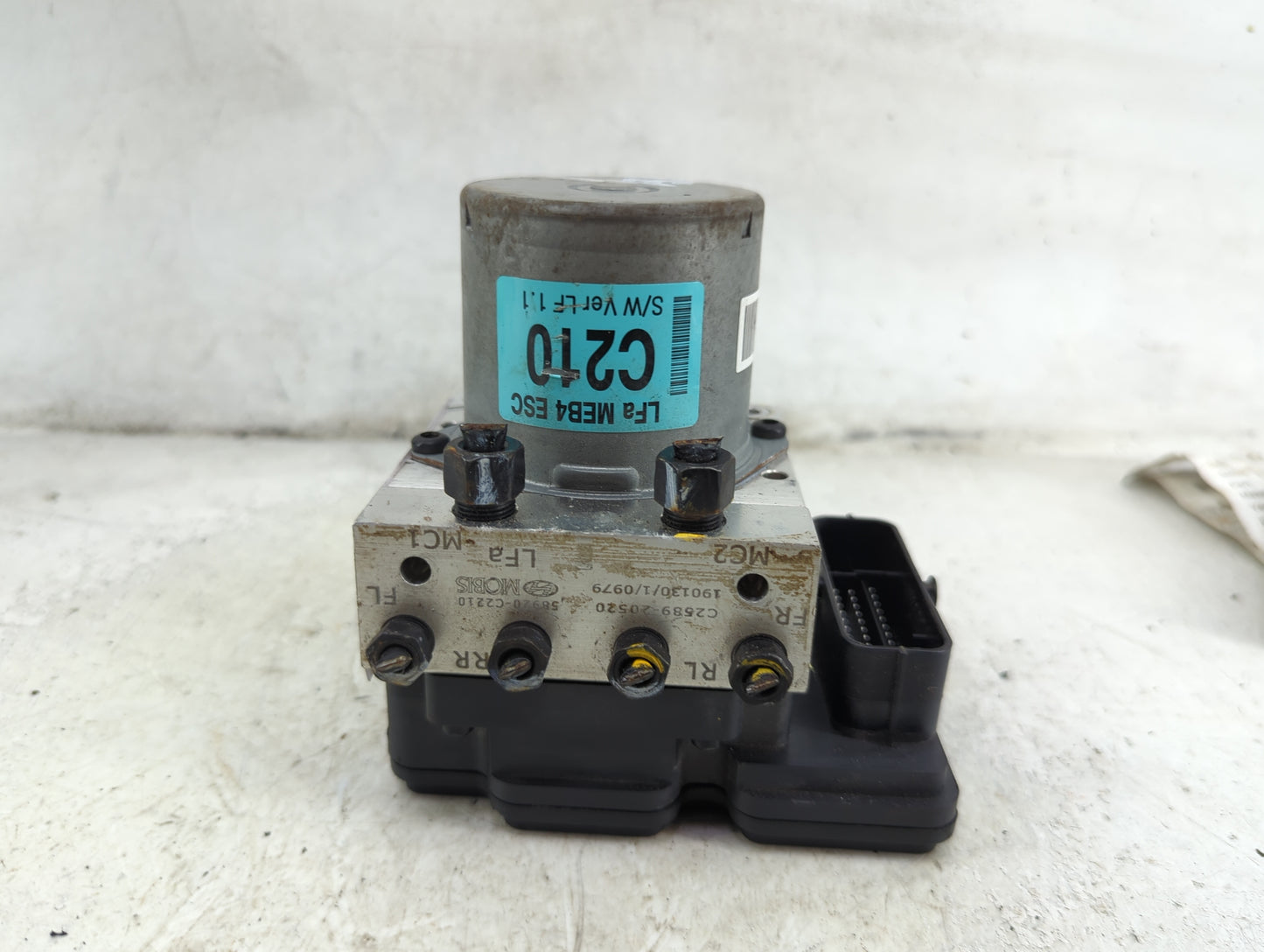 2018-2019 Hyundai Sonata ABS Pump Control Module Replacement P/N:58920-C2210 C2589-20520 Fits Fits 2018 2019 OEM Used Auto P