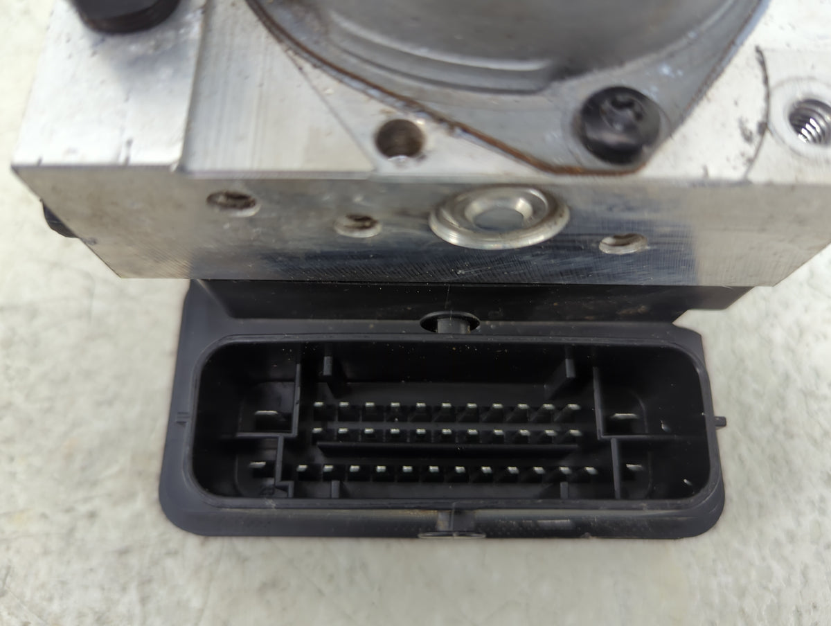 2018-2019 Hyundai Sonata ABS Pump Control Module Replacement P/N:58920-C2210 58920-C2210 181212/4/2483 Fits Fits 2018 2019 O