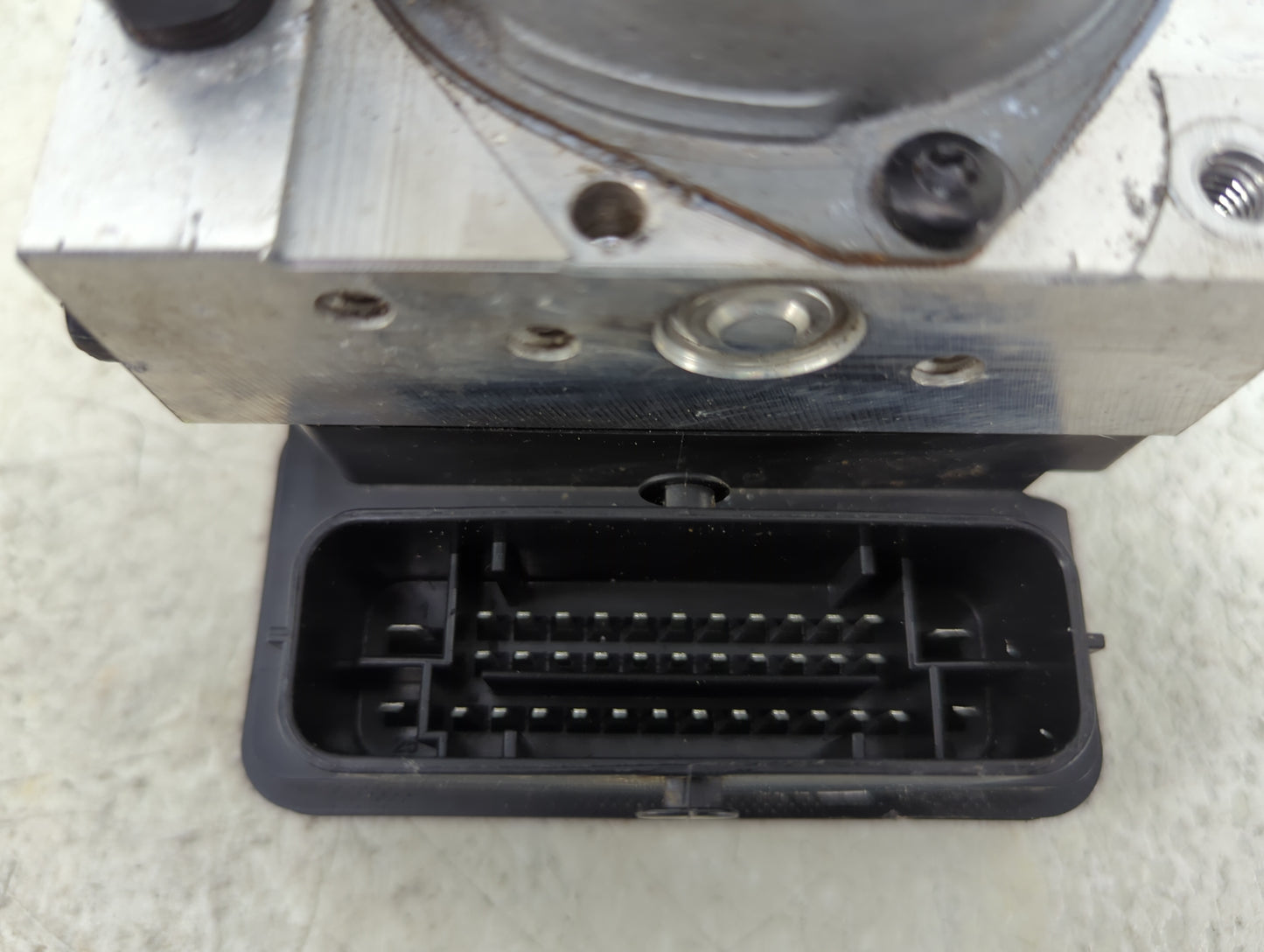 2018-2019 Hyundai Sonata ABS Pump Control Module Replacement P/N:58920-C2210 58920-C2210 181212/4/2483 Fits Fits 2018 2019 O