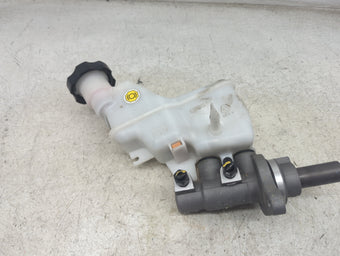 compare product 2015-2019 Hyundai Sonata Brake Master Cylinder 1498409
