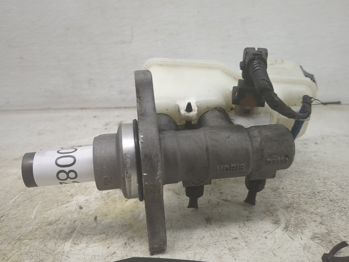 2015-2019 Hyundai Sonata Brake Master Cylinder 1500821 - Oemusedautoparts1.com