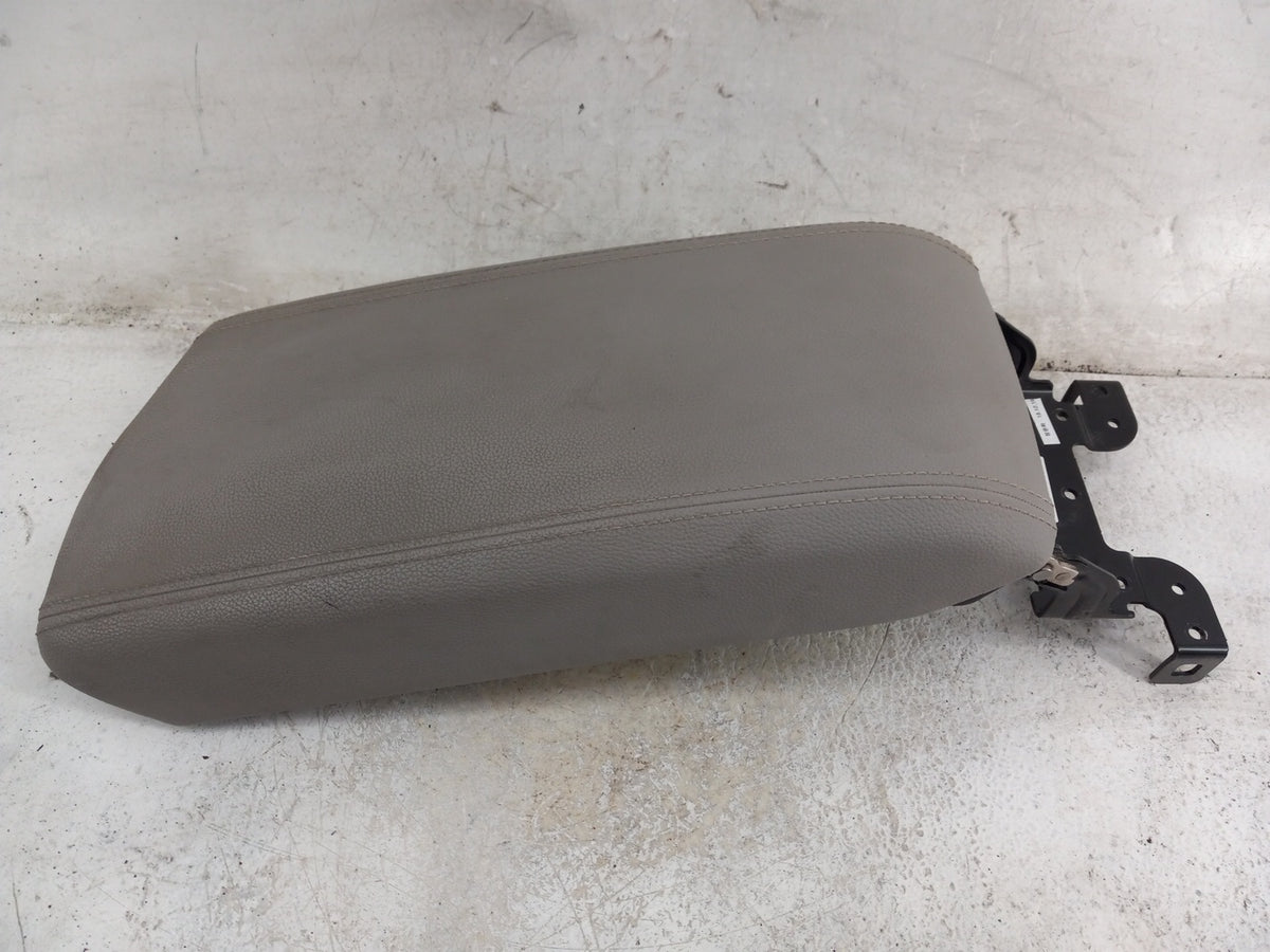 2019 Hyundai Sonata Center Console Armrest Cover Lid Fits OEM Used Auto Parts - Oemusedautoparts1.com