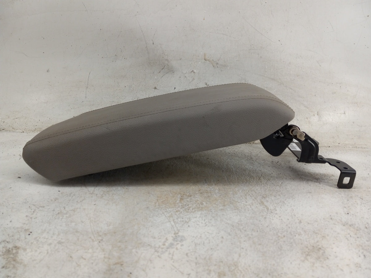 2019 Hyundai Sonata Center Console Armrest Cover Lid Fits OEM Used Auto Parts - Oemusedautoparts1.com