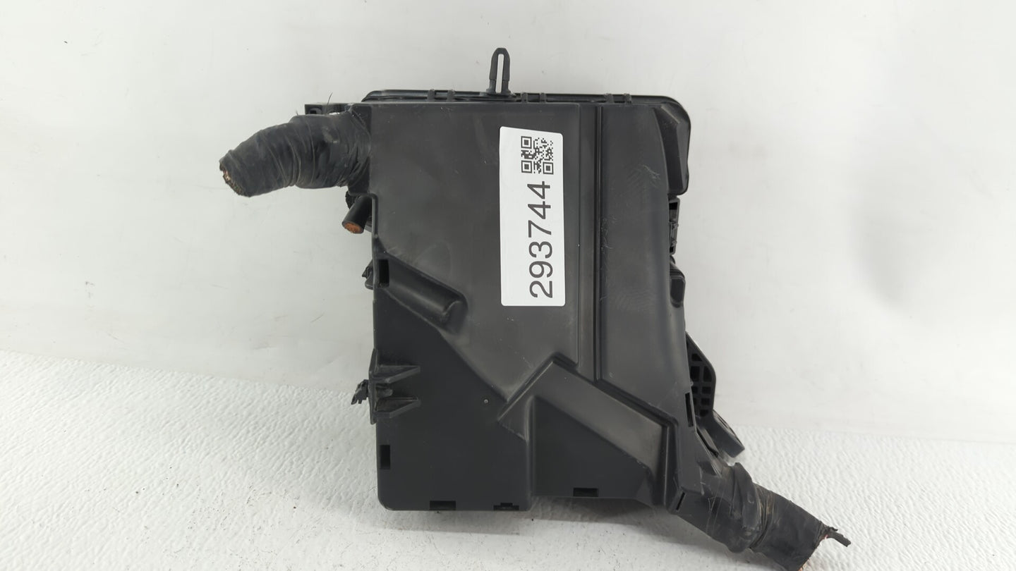 2018-2019 Hyundai Sonata Fusebox Fuse Box Panel Relay Module P/N:6423-0102-7-000 912A0-C2371LA Fits Fits 2018 2019 OEM Used 