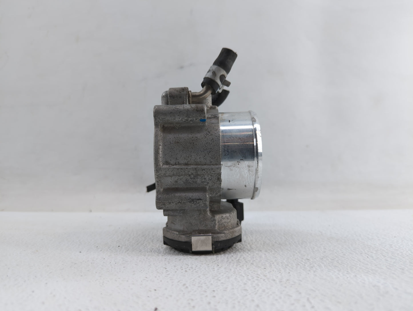 2015-2019 Hyundai Sonata Throttle Body P/N:35100-2G600 Fits Fits 2015 2016 2017 2018 2019 OEM Used Auto Parts - Oemusedautop