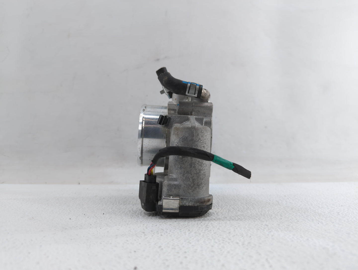 2015-2019 Hyundai Sonata Throttle Body P/N:35100-2G600 Fits Fits 2015 2016 2017 2018 2019 OEM Used Auto Parts - Oemusedautop