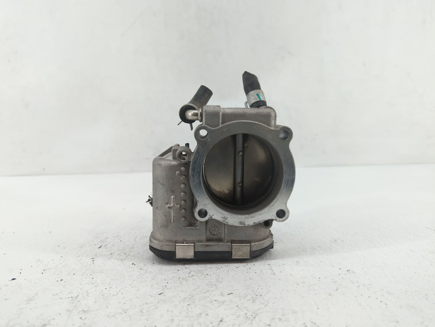 2015-2019 Hyundai Sonata Throttle Body P/N:0 280 750 618 35100-2G600 Fits Fits 2015 2016 2017 2018 2019 OEM Used Auto Parts 