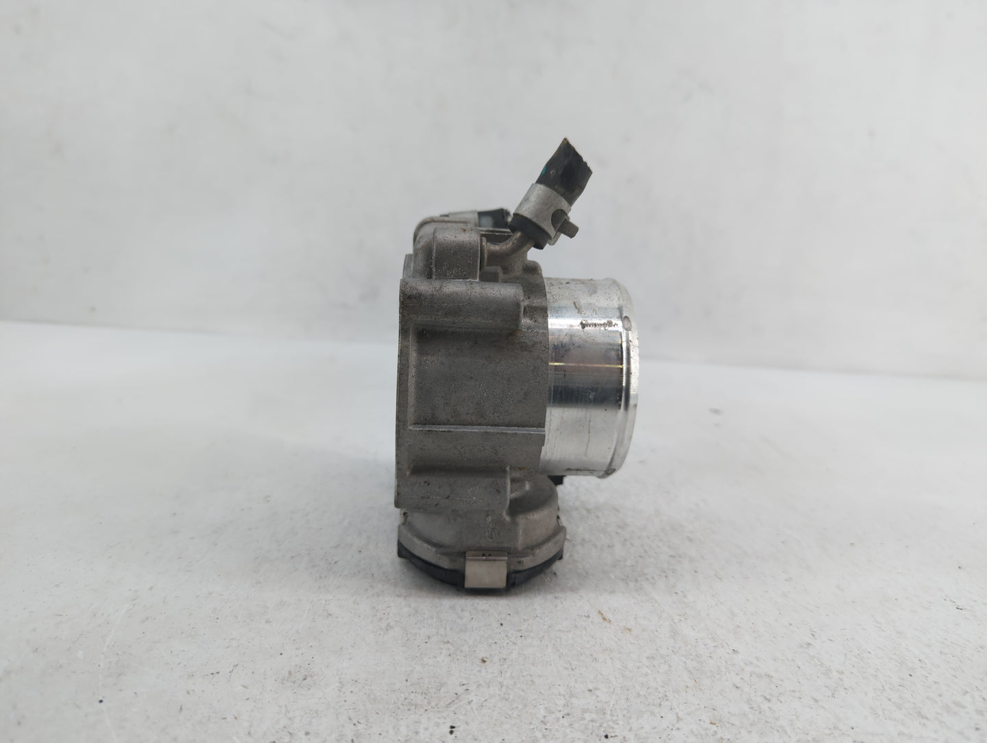 2015-2019 Hyundai Sonata Throttle Body P/N:0 280 750 618 35100-2G600 Fits Fits 2015 2016 2017 2018 2019 OEM Used Auto Parts 