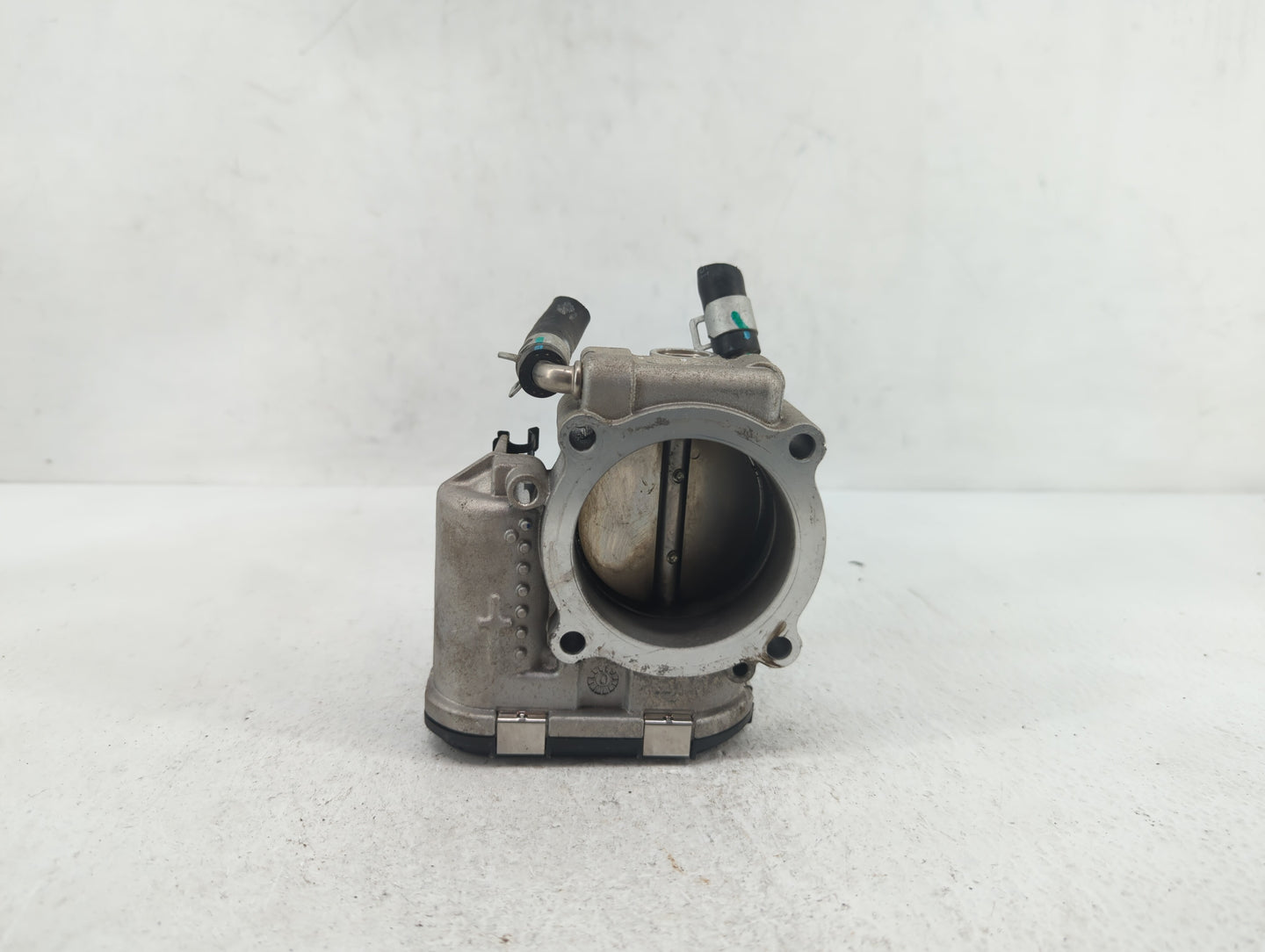 2015-2019 Hyundai Sonata Throttle Body P/N:35100-2G600 Fits Fits 2015 2016 2017 2018 2019 OEM Used Auto Parts - Oemusedautop