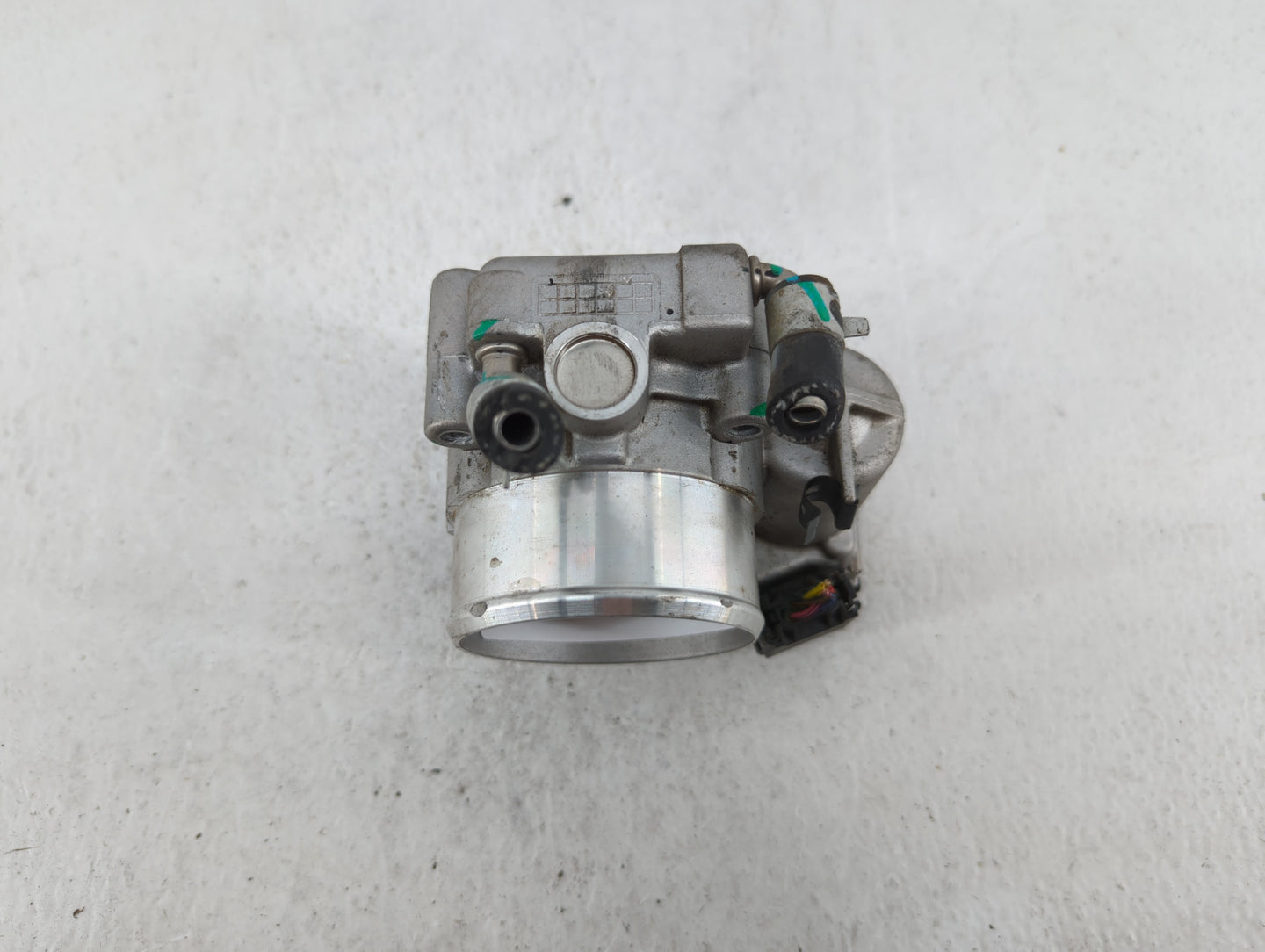2015-2019 Hyundai Sonata Throttle Body P/N:35100-2G600 Fits Fits 2015 2016 2017 2018 2019 OEM Used Auto Parts - Oemusedautop