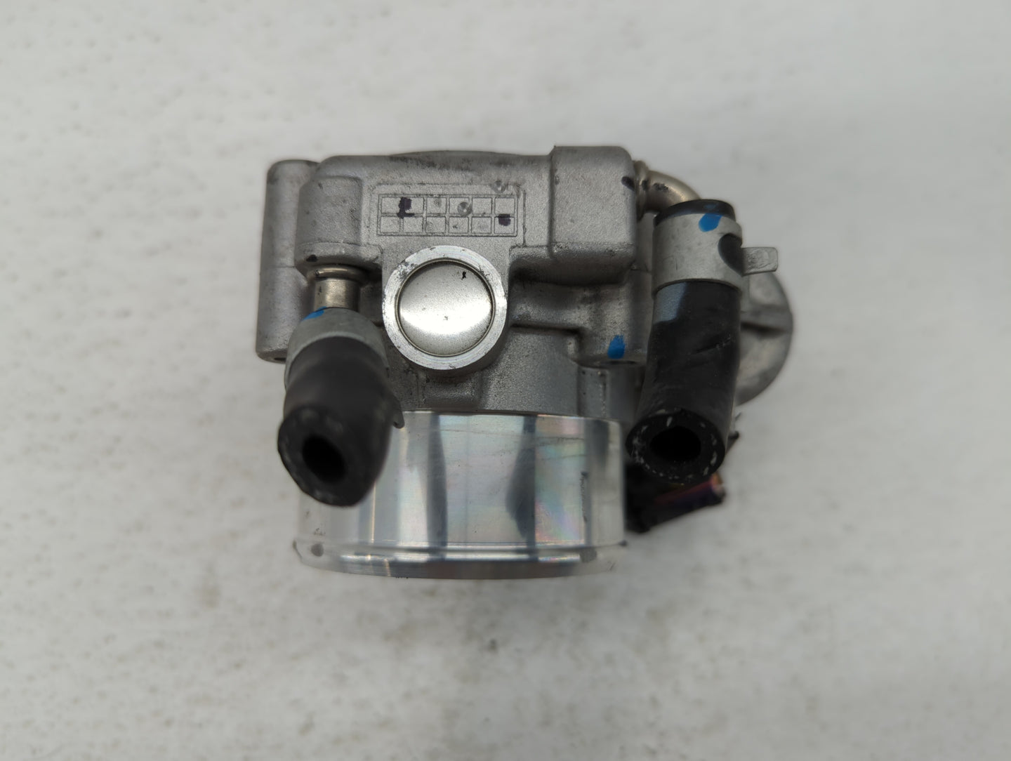 2015-2019 Hyundai Sonata Throttle Body P/N:35100-2G600 Fits Fits 2015 2016 2017 2018 2019 2020 2021 OEM Used Auto Parts - Oe