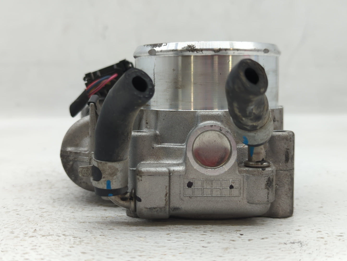 2015-2019 Hyundai Sonata Throttle Body P/N:35100-2G600 Fits Fits 2015 2016 2017 2018 2019 2020 2021 OEM Used Auto Parts - Oe