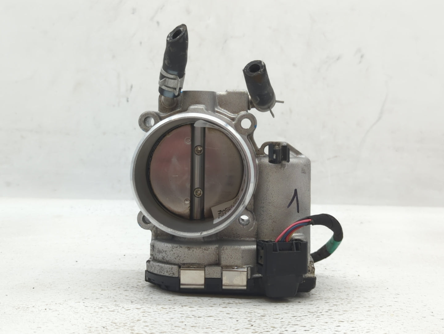2015-2019 Hyundai Sonata Throttle Body P/N:35100-2G600 Fits Fits 2015 2016 2017 2018 2019 2020 2021 OEM Used Auto Parts - Oe