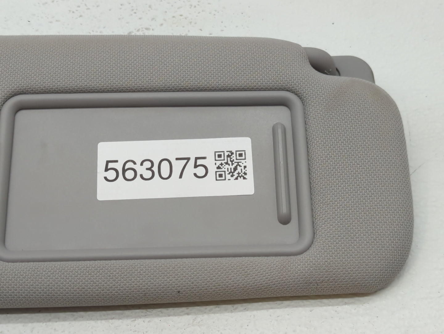 2015-2019 Hyundai Sonata Sun Visor Shade Replacement Passenger Right Mirror Fits Fits 2015 2016 2017 2018 2019 OEM Used Auto
