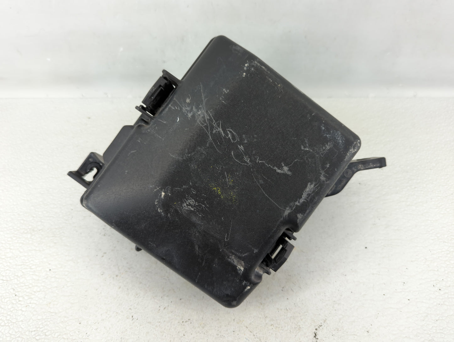 2018-2019 Hyundai Sonata Fusebox Fuse Box Panel Relay Module P/N:91951-C2850 Fits Fits 2018 2019 OEM Used Auto Parts - Oemus