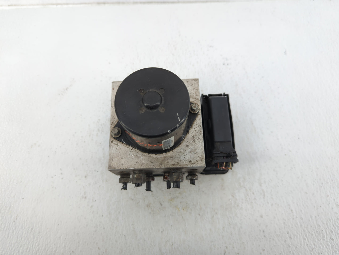 2018-2019 Hyundai Sonata ABS Pump Control Module Replacement P/N:22971448 58920-C2210 Fits Fits 2018 2019 OEM Used Auto Part